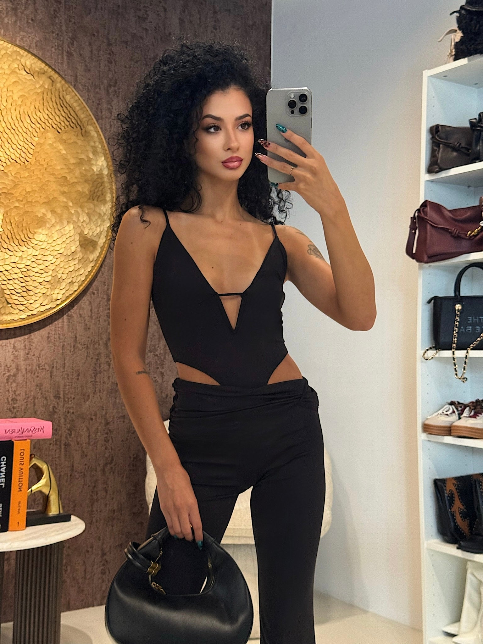 Tuta sensual chic nero - R.a. Boutique