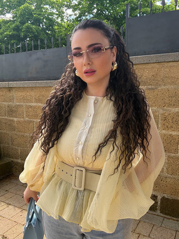 Camicia con maniche ampie e cinturone giallo - R.a. Boutique