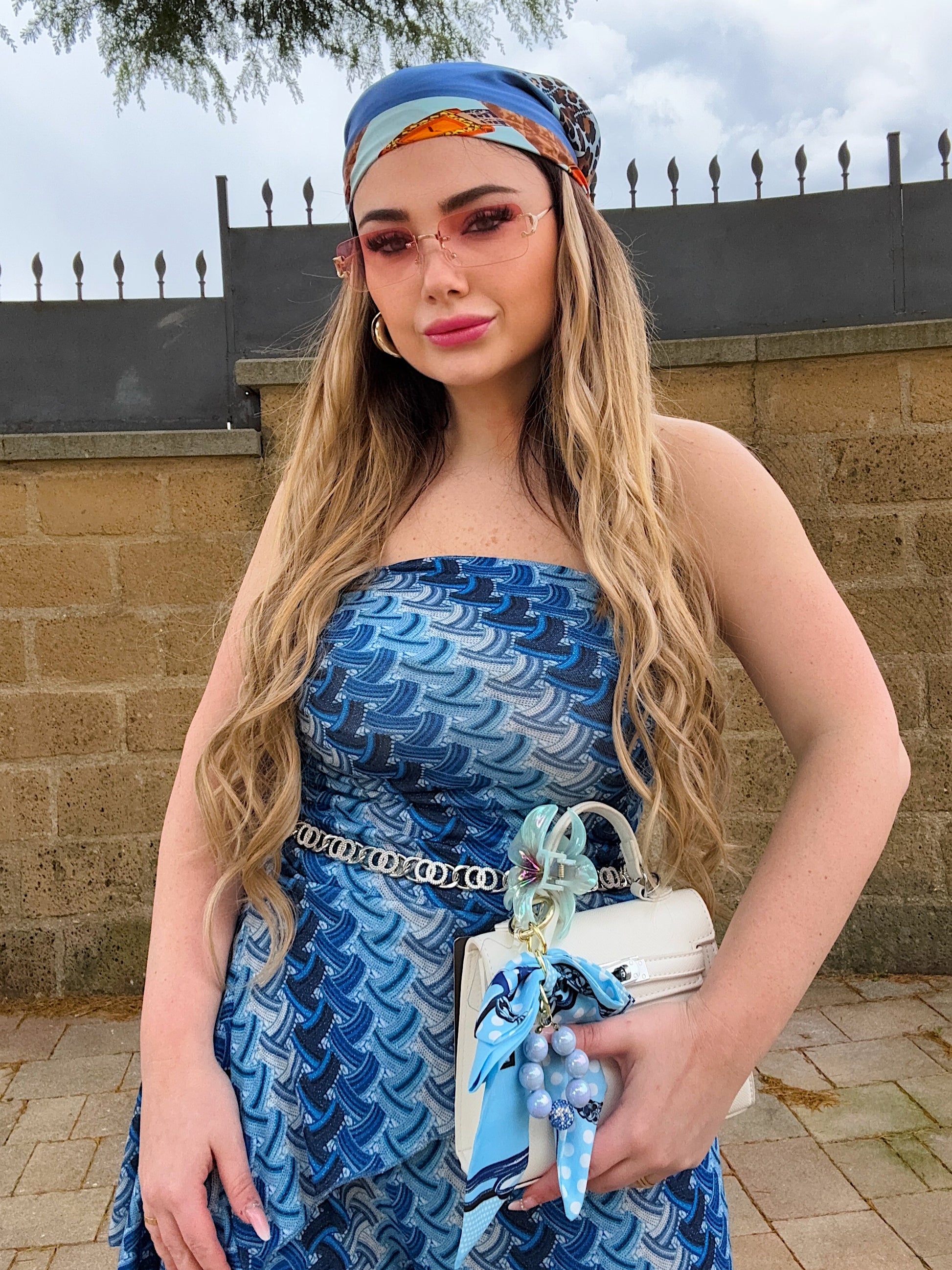 Completo blu con brillantini - R.a. Boutique