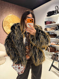Pelliccia Ecologica con Dettaglio Nero – Oversize Glam - R.a. Boutique