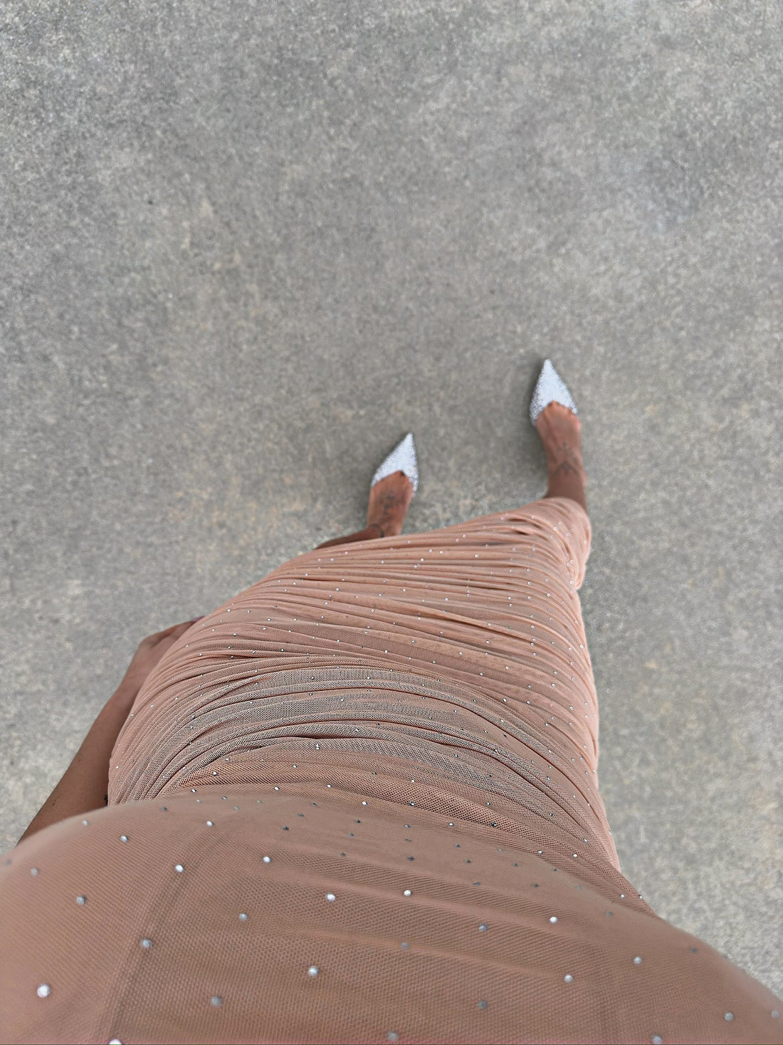 Abito a fascia midi nude con strass - R.a. Boutique 