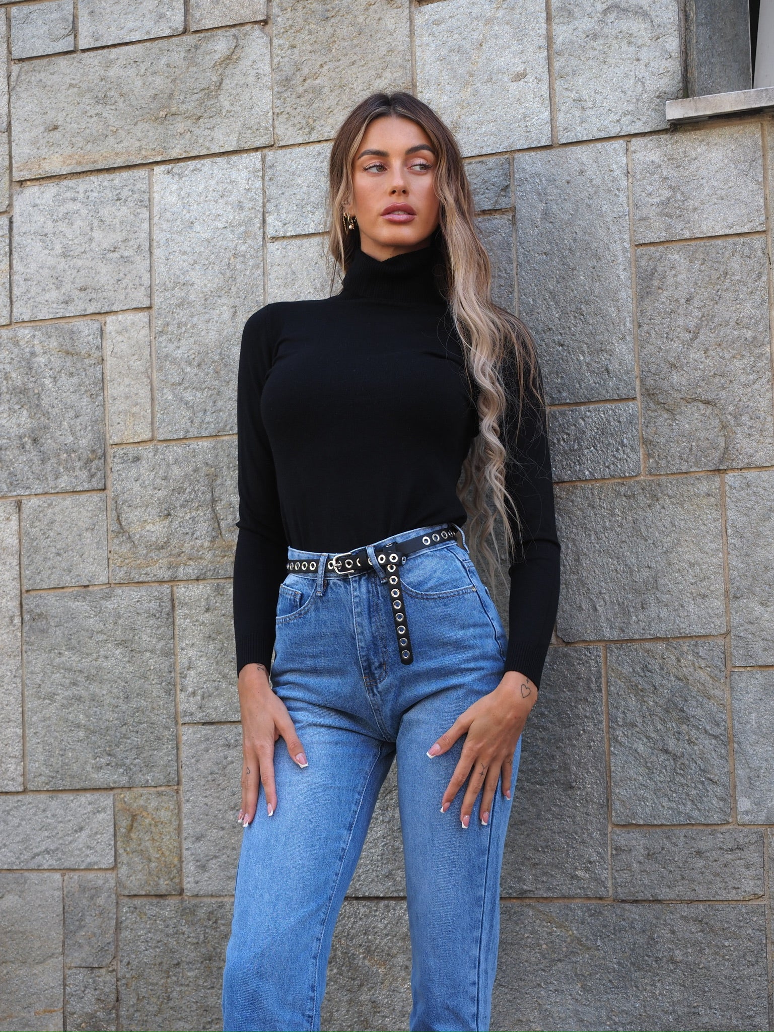 Maglioncino nero collo alto - R.a. Boutique 