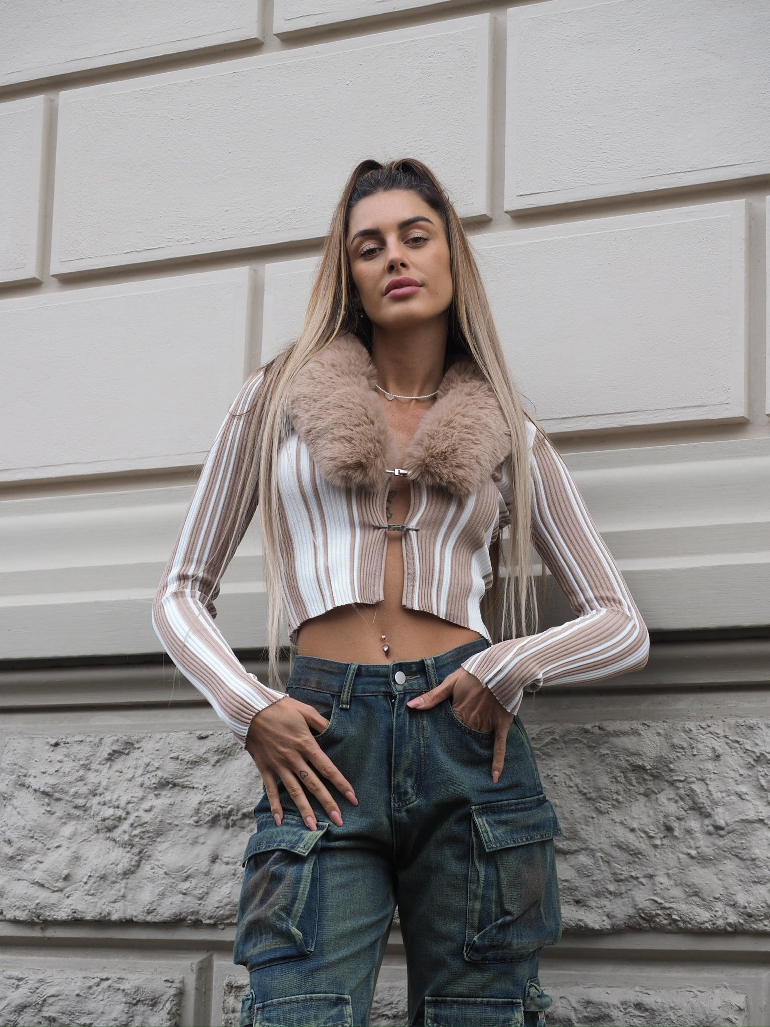 Maglione con pelliccia camel - R.a. Boutique 