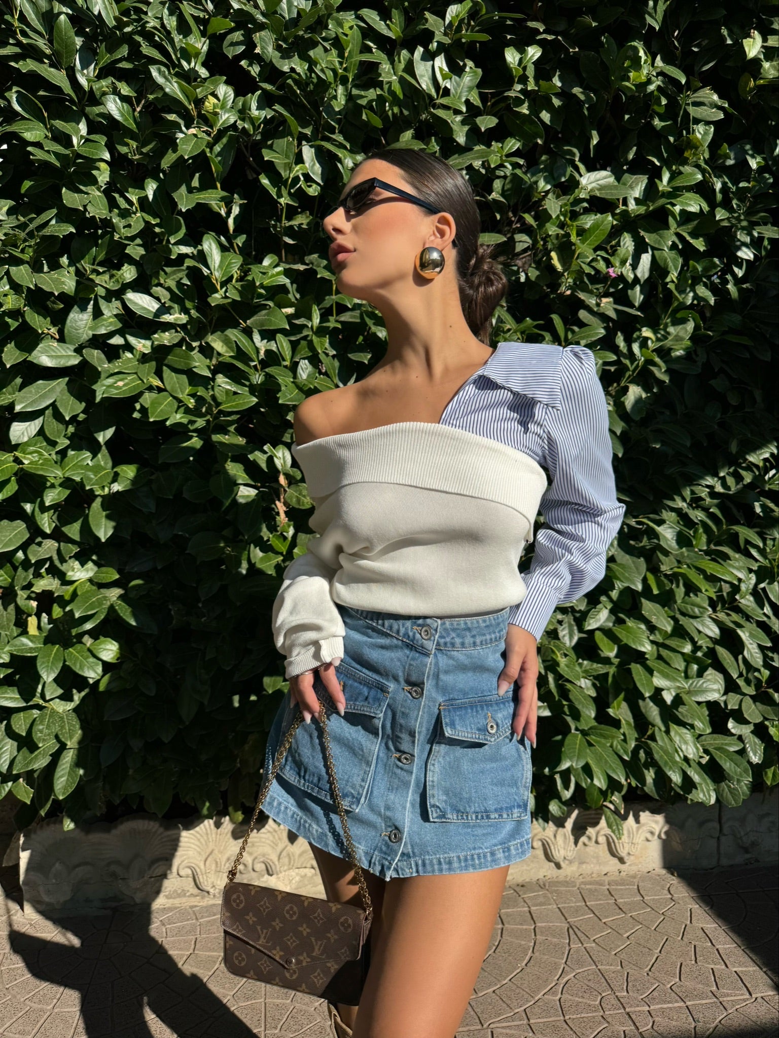 Maglione bianco con scollo e manica in camicia - R.a. Boutique 