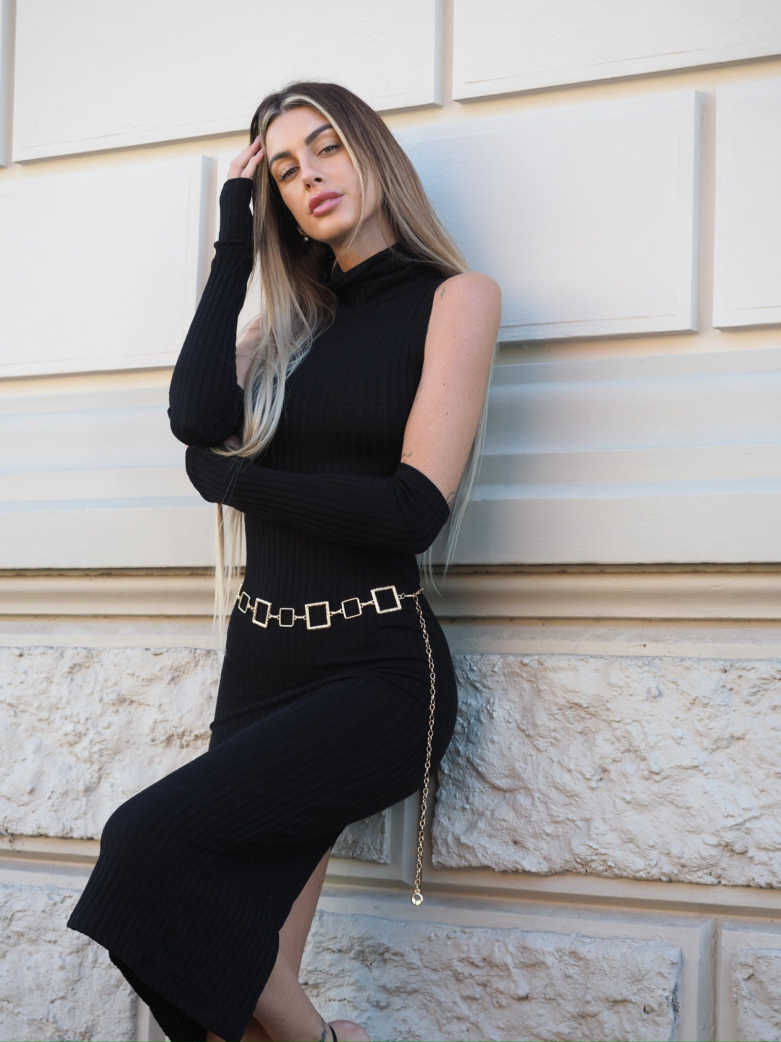 Abito lungo nero con manicotti - R.a. Boutique 