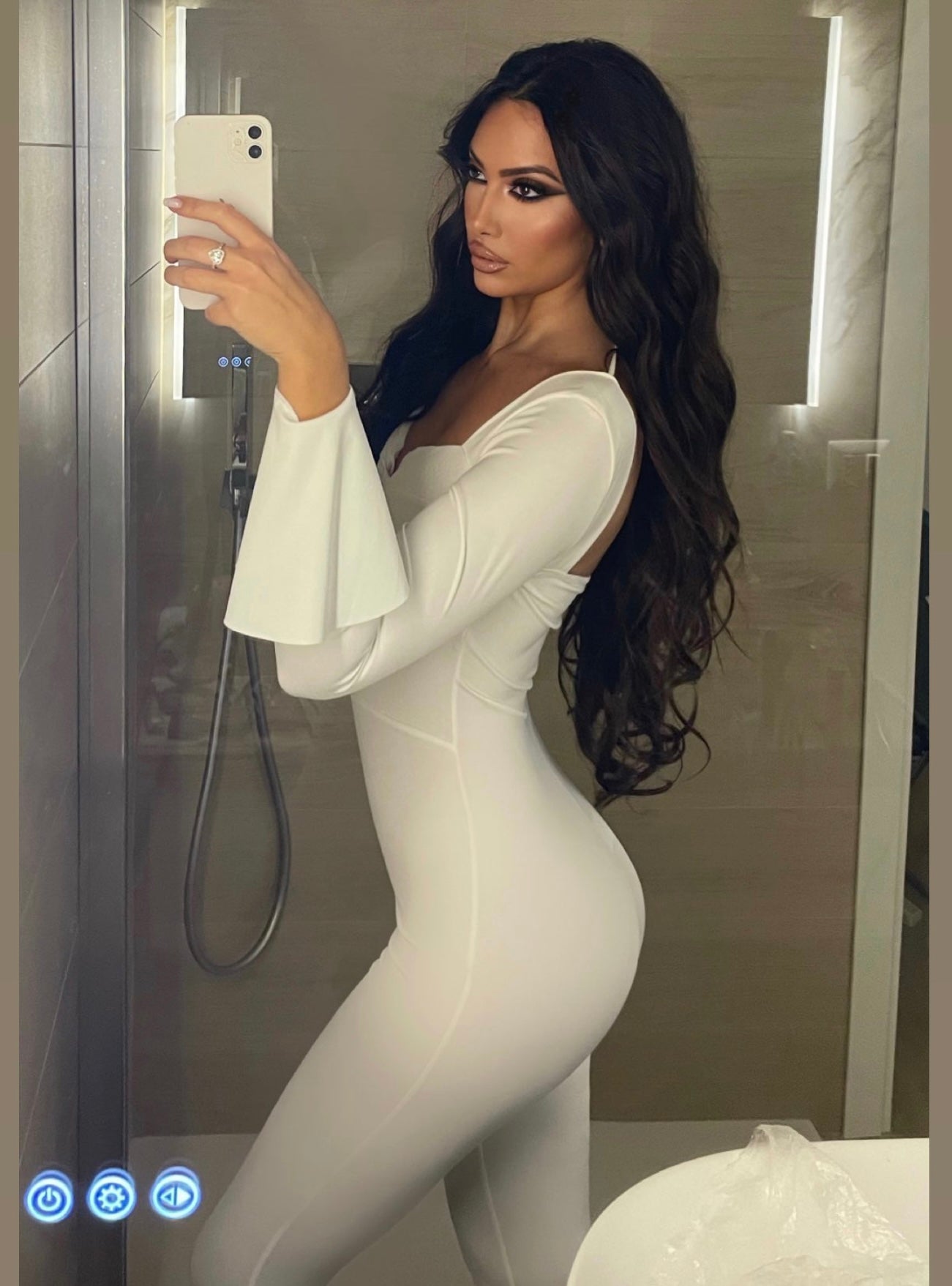 Tuta bianca con rouches - R.a. Boutique