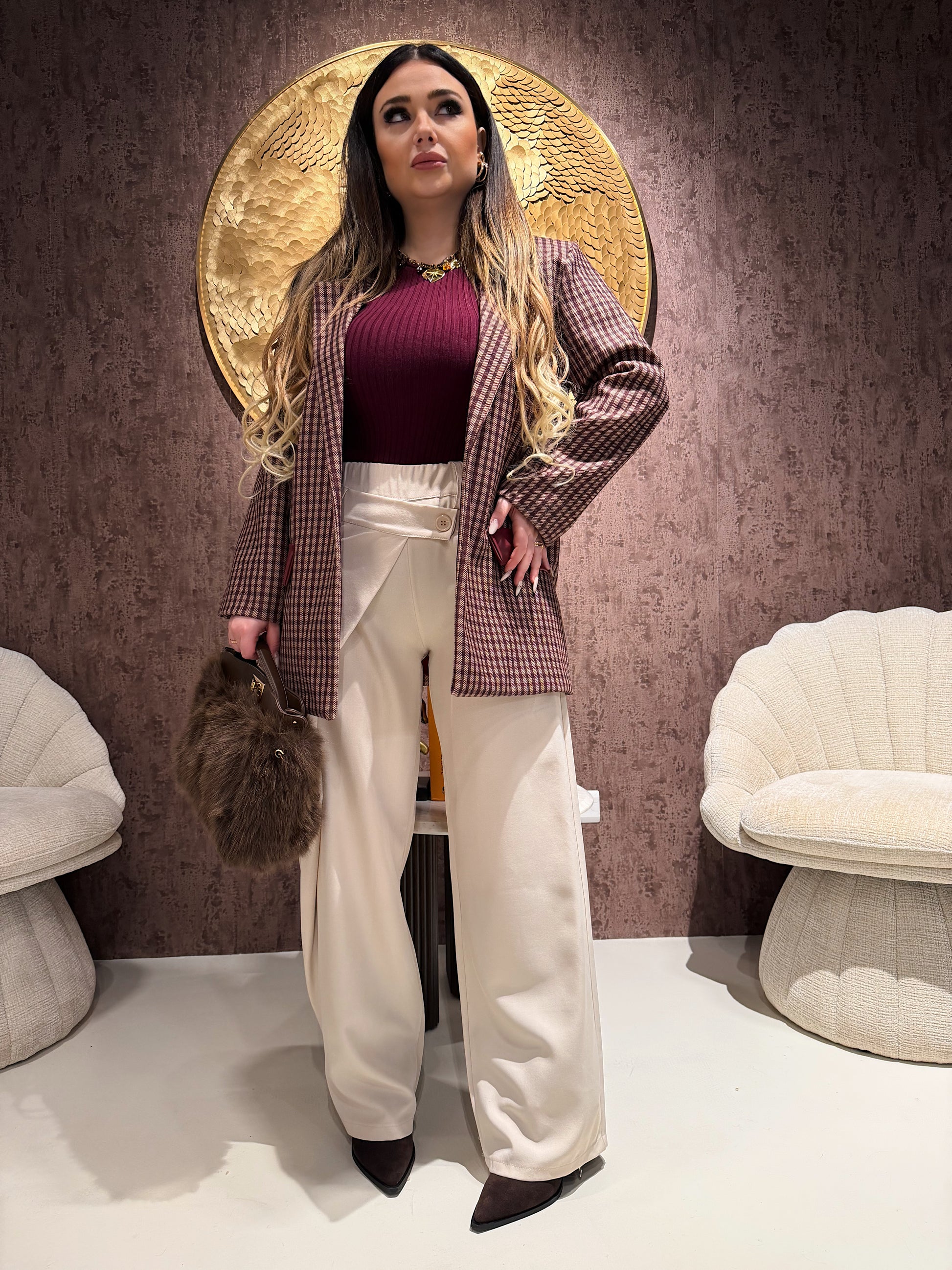 Pantalone con chiusura a portafoglio - R.a. Boutique