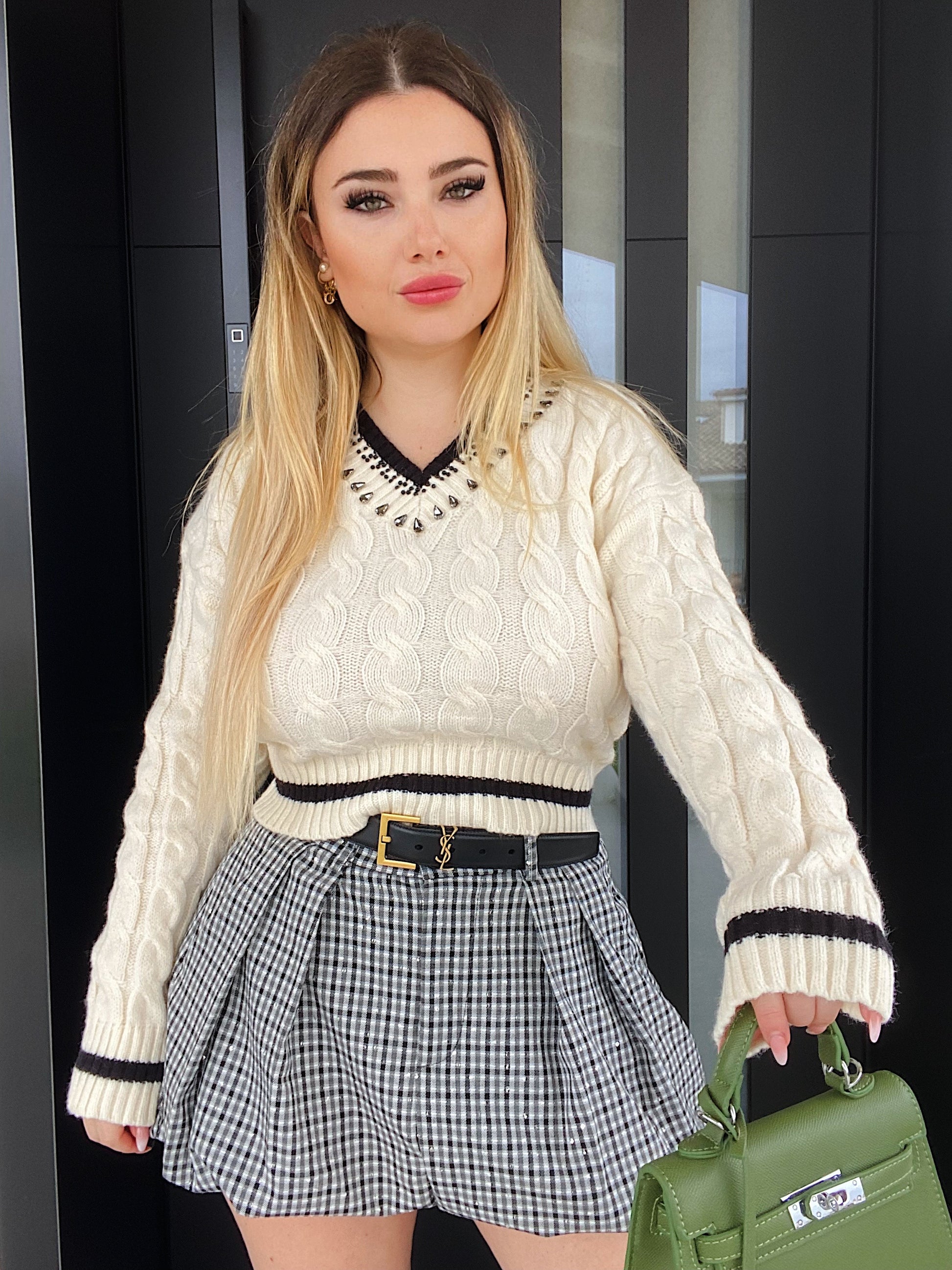 Maglione bianco e nero con strass - R.a. Boutique 