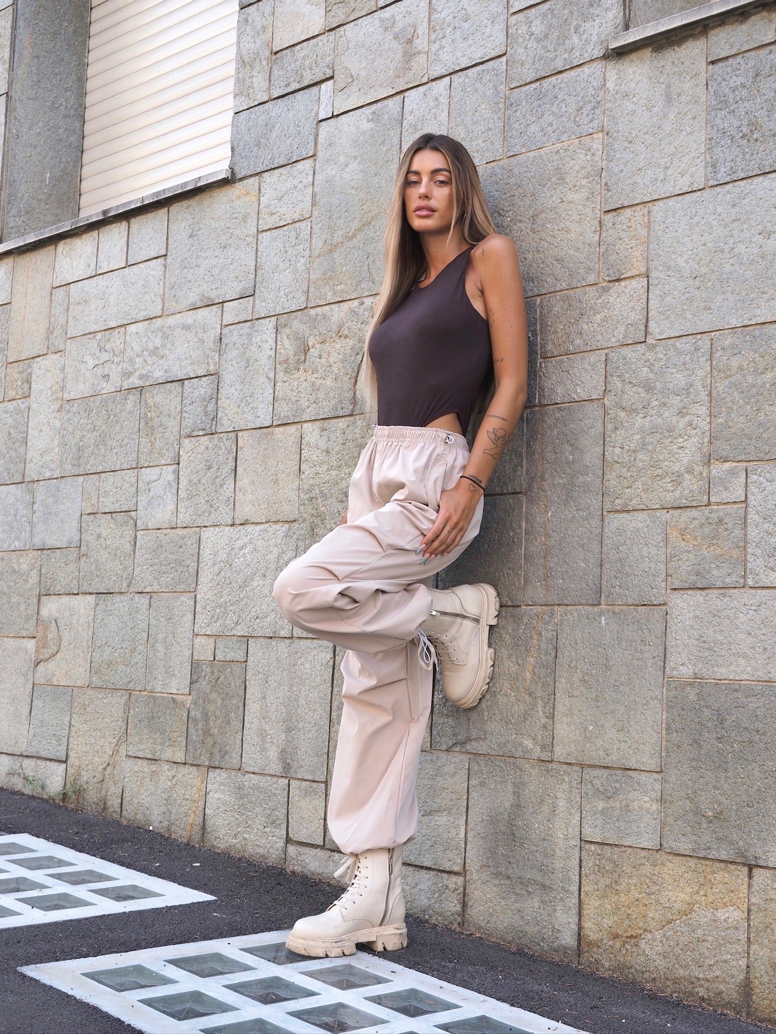 Pantalone beige cargo - R.a. Boutique 