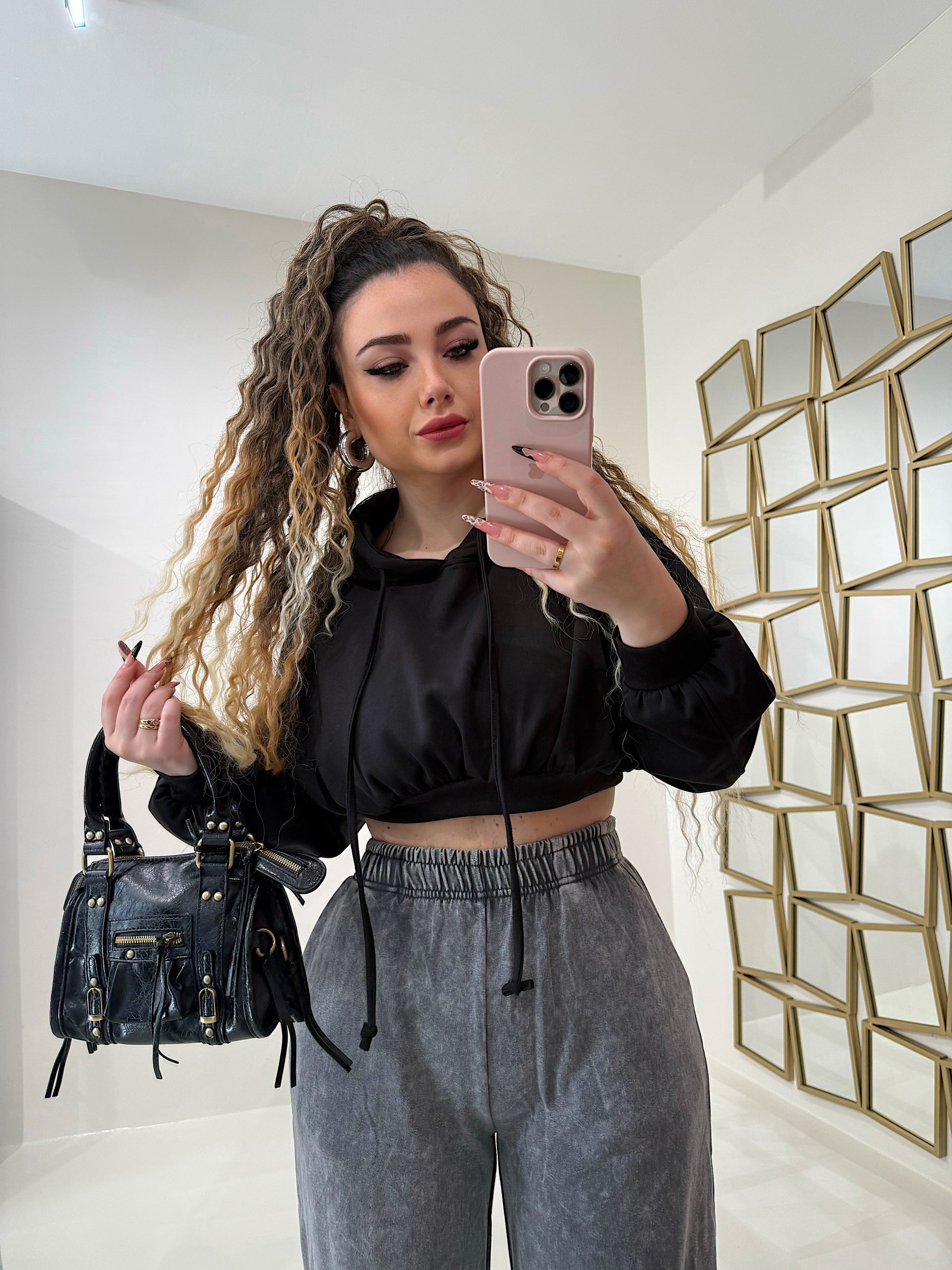 Felpa cropped con cappuccio - R.a. Boutique