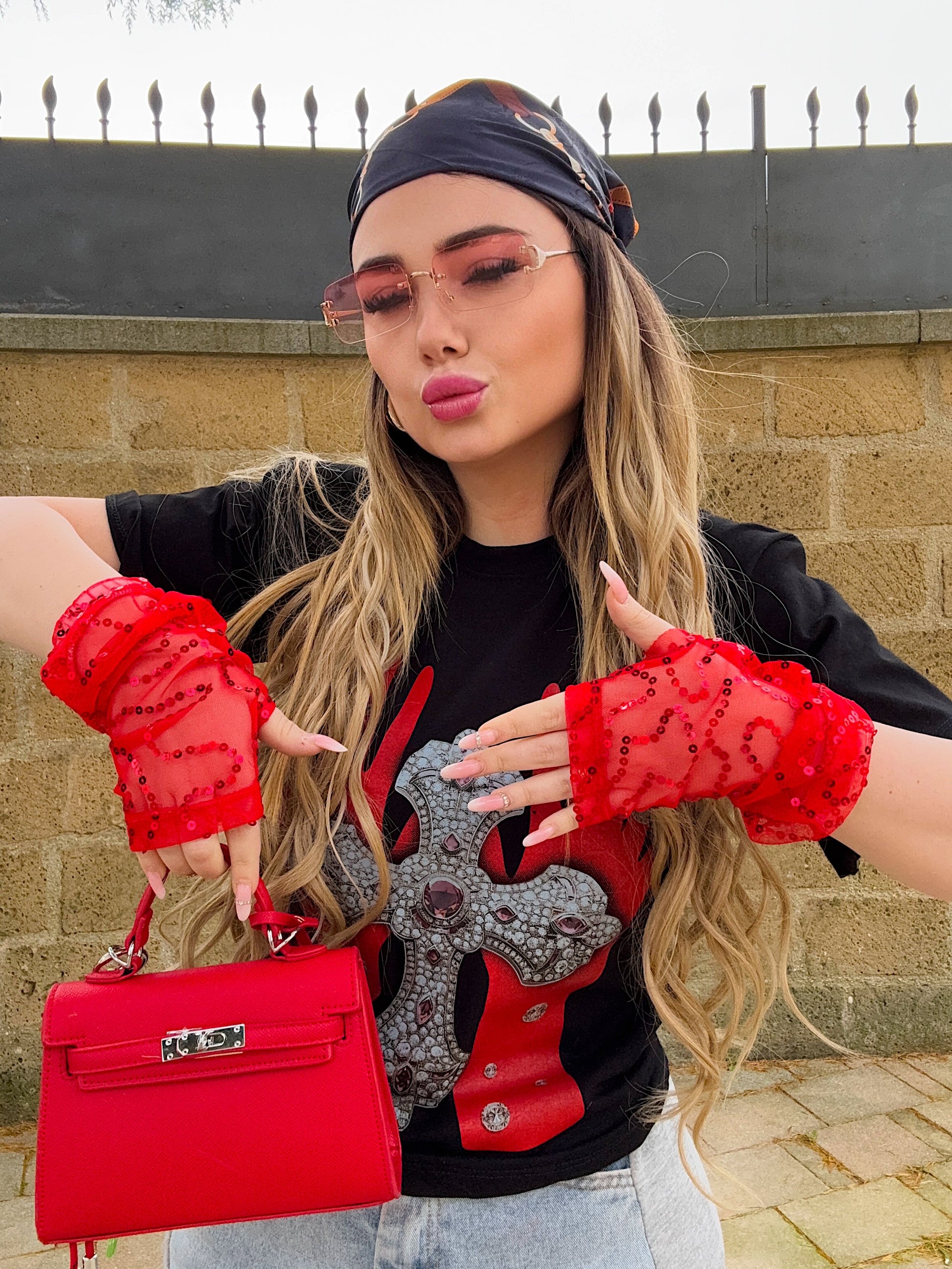 T-shirt con croce e manicotti - R.a. Boutique