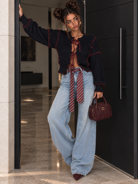 Jeans con cintura a cravatta