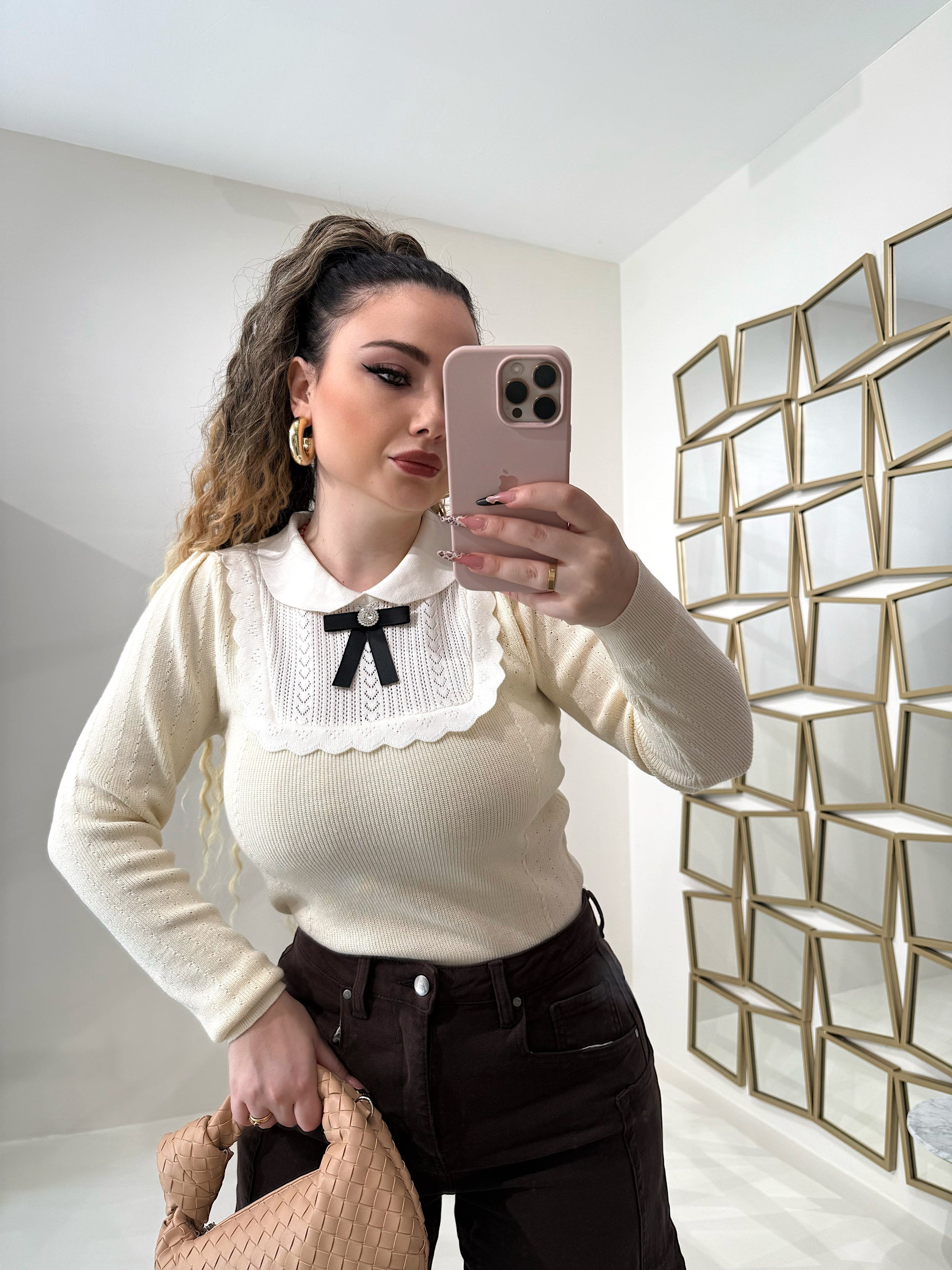 Maglioncino con fiocco e gioiello - R.a. Boutique