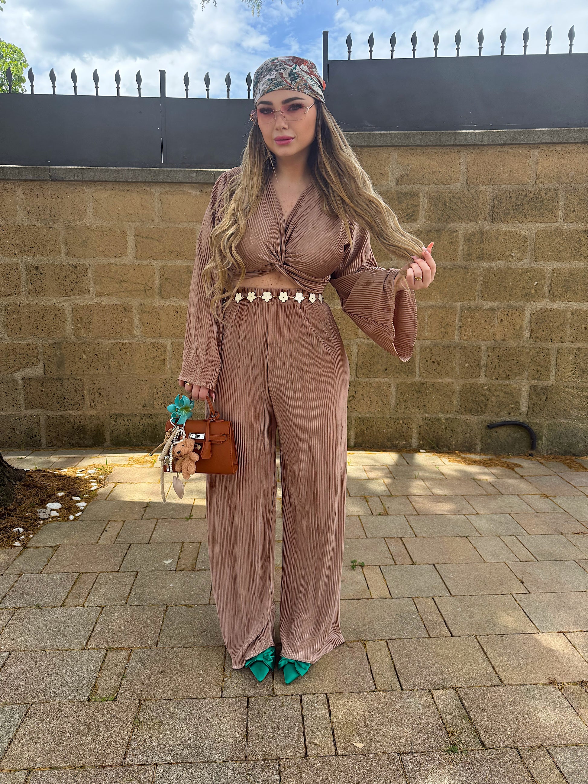 Completo due pezzi con nodo - R.a. Boutique