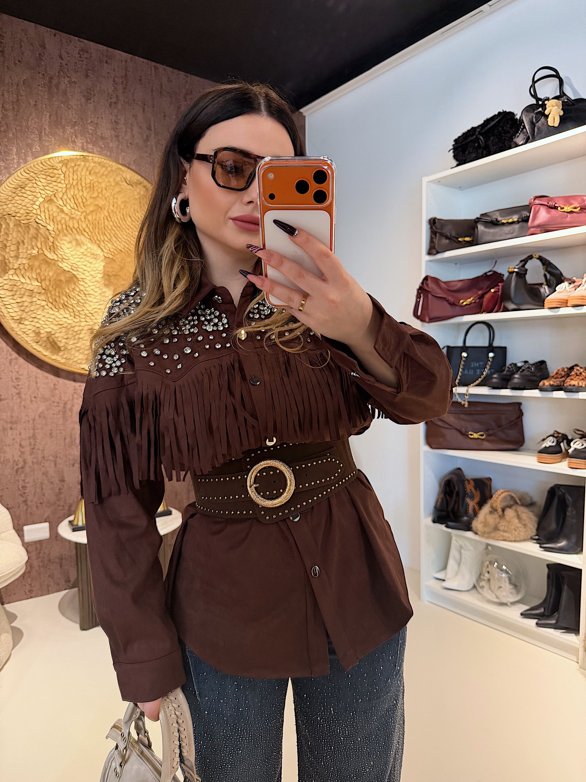 Giacca in camoscio con frange e strass marrone - R.a. Boutique