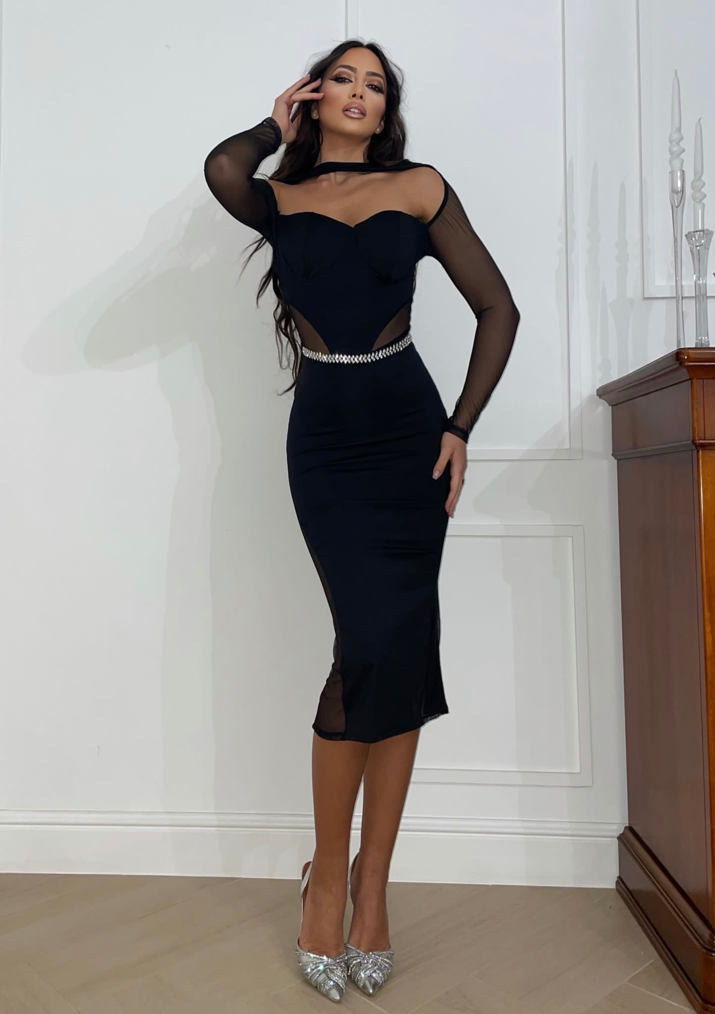 Abito midi con schiena aperta - R.a. Boutique 