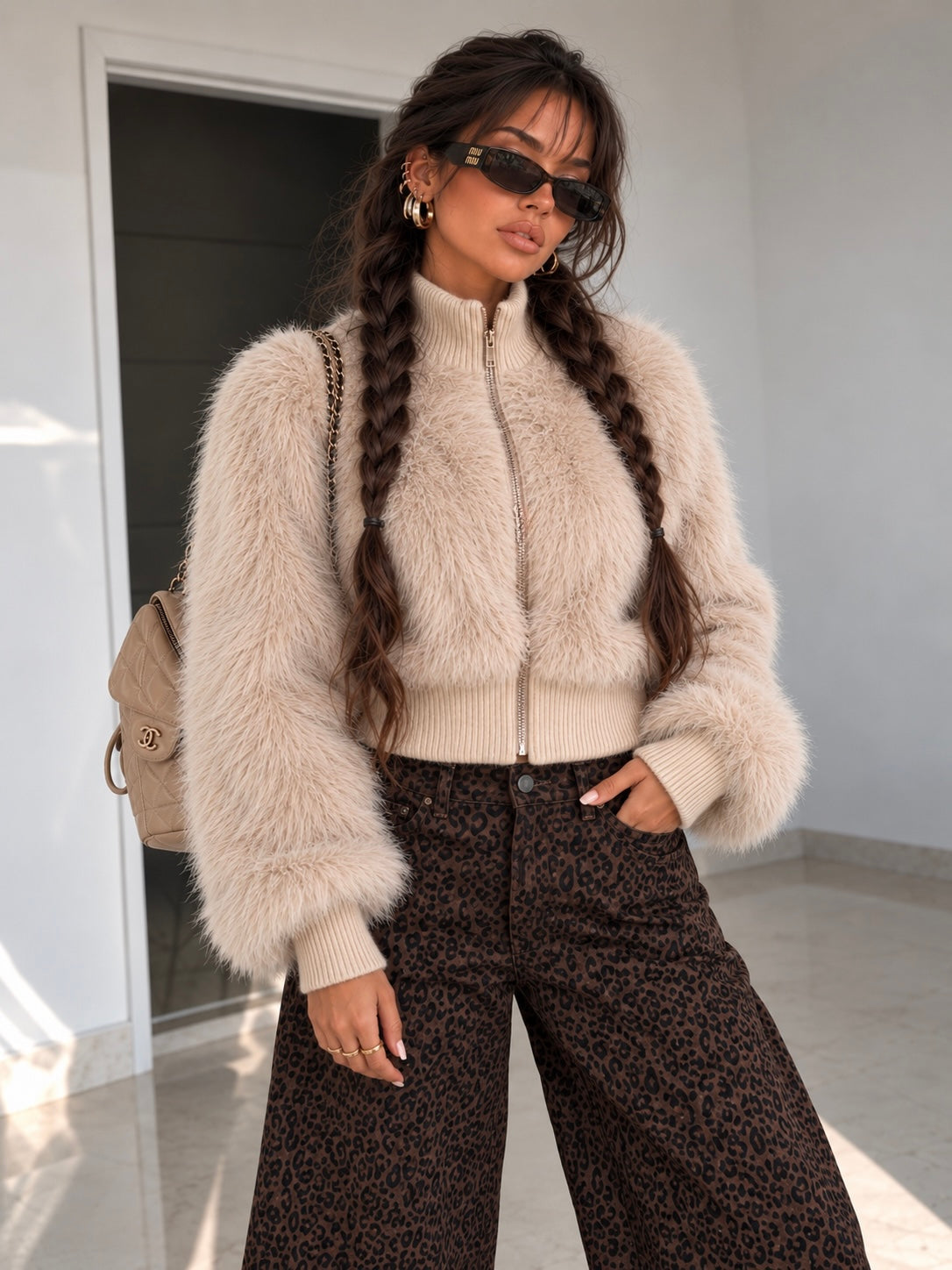 Giacca Eco Pelliccia con Zip Beige - R.a. Boutique