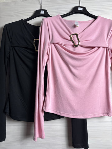 Maglia con spacco e gioiello oro - R.a. Boutique