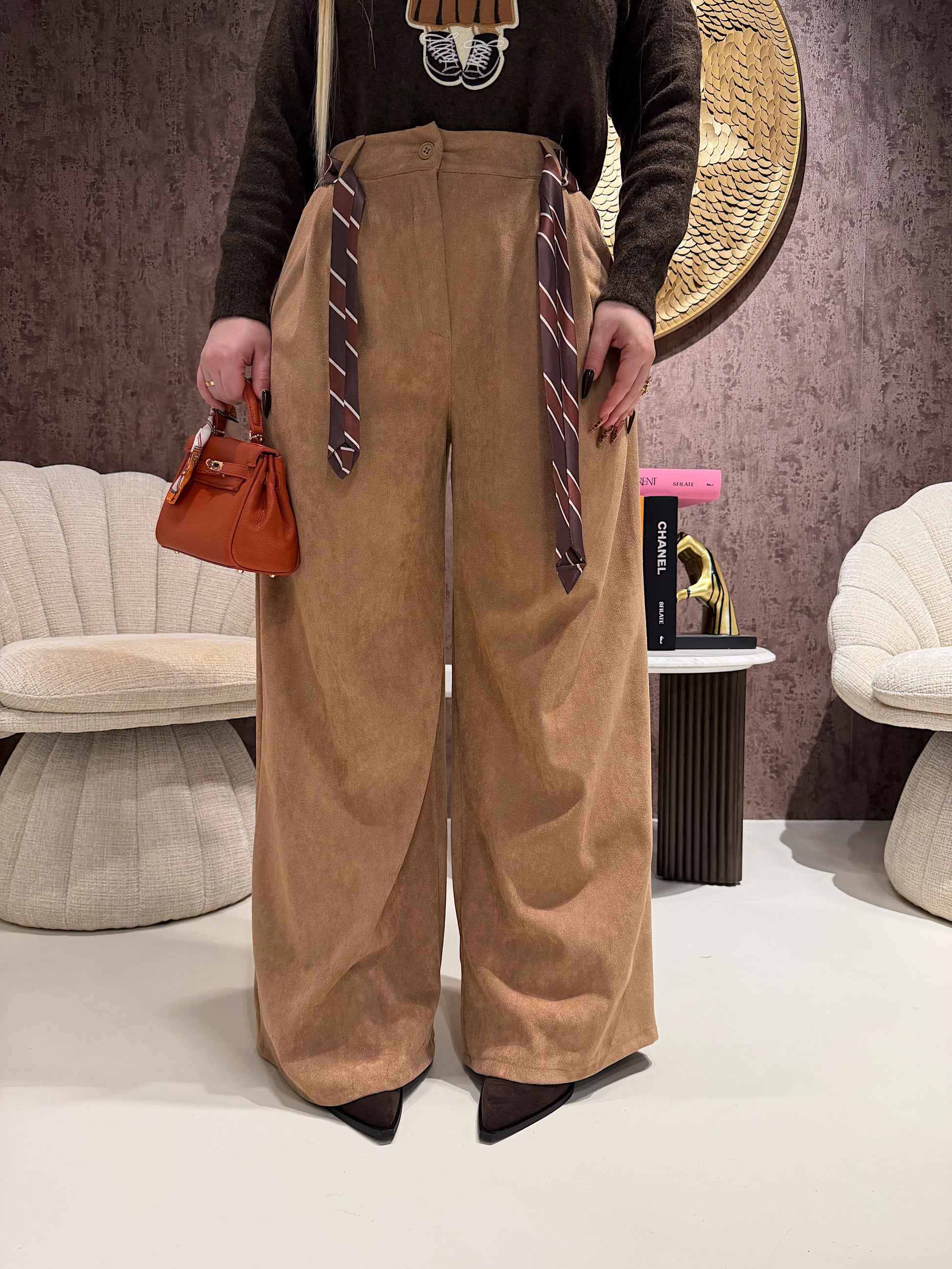 Pantalone in camoscio con cintura in vita - R.a. Boutique