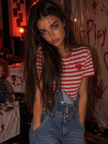 Doll of Nightmares -T-shirt a righe con cuore