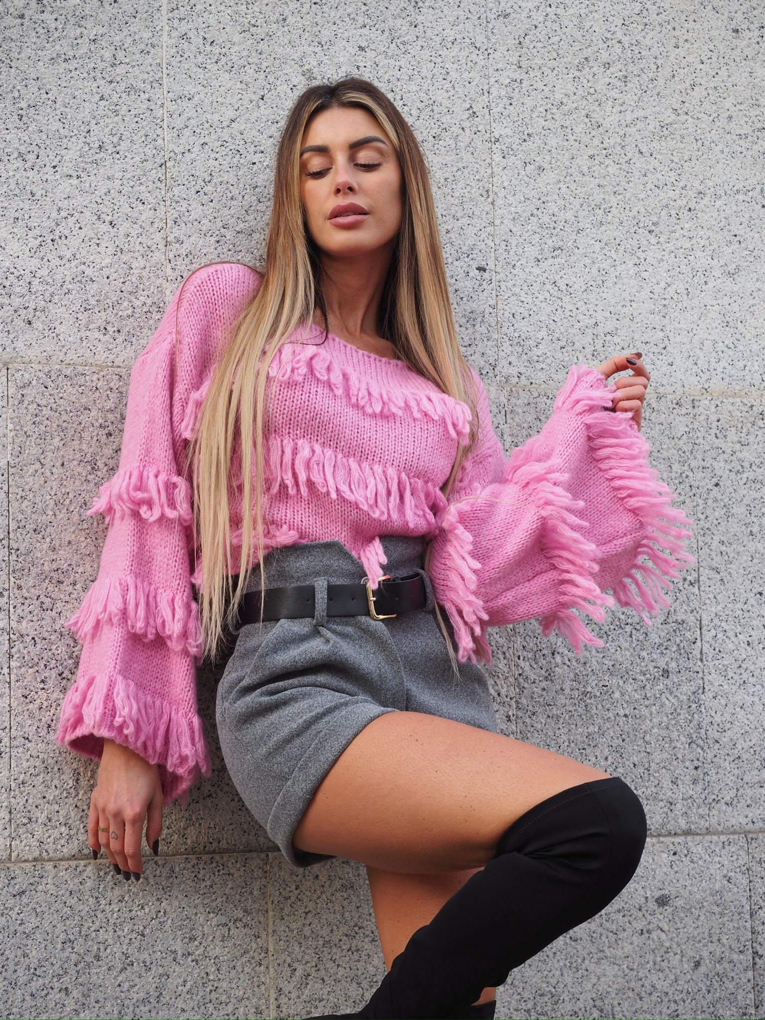 Maglione rosa barbie con frange - R.a. Boutique 