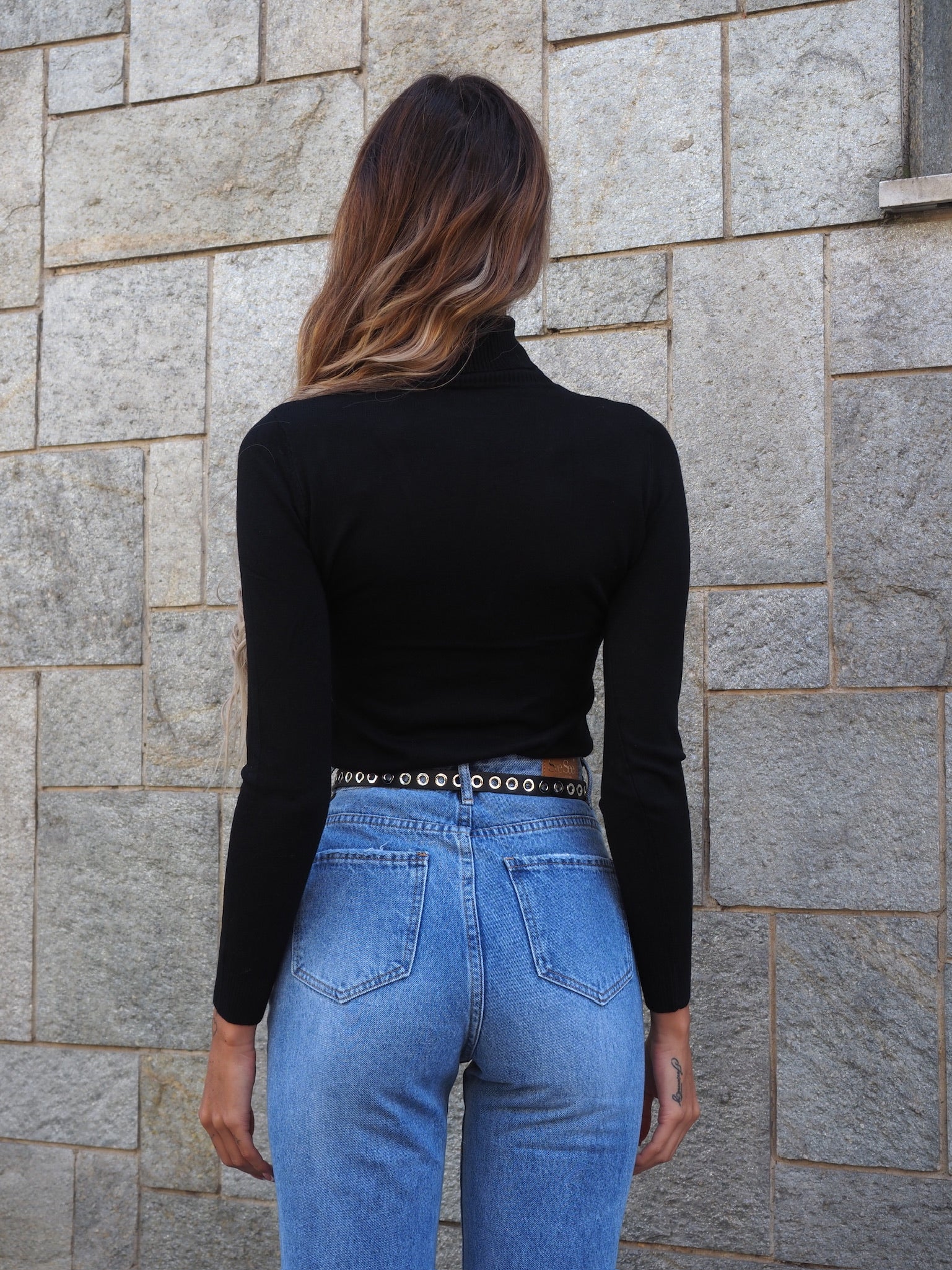 Maglioncino nero collo alto - R.a. Boutique 