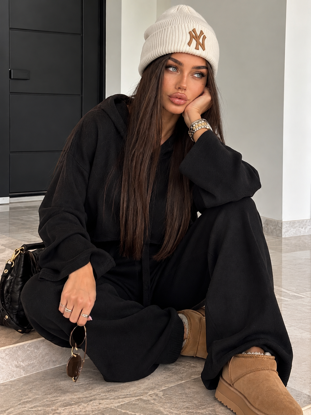 Completo Soft Winter con cappuccio – Nero - R.a. Boutique