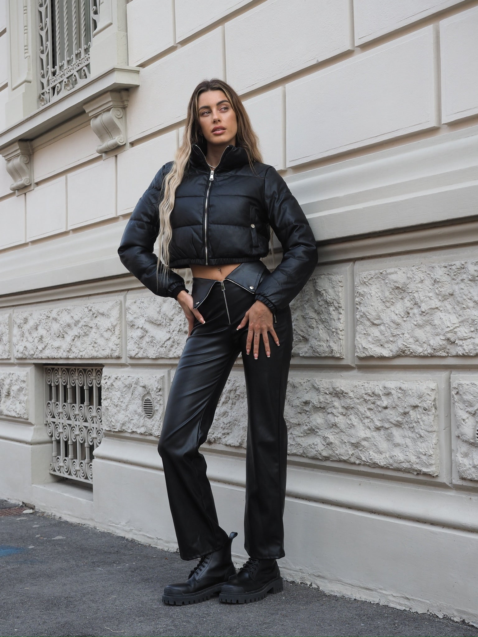 Pantalone in ecopelle con zip - R.a. Boutique 