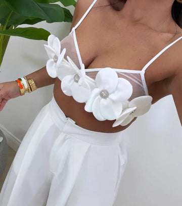 Top con fiori bianchi - R.a. Boutique