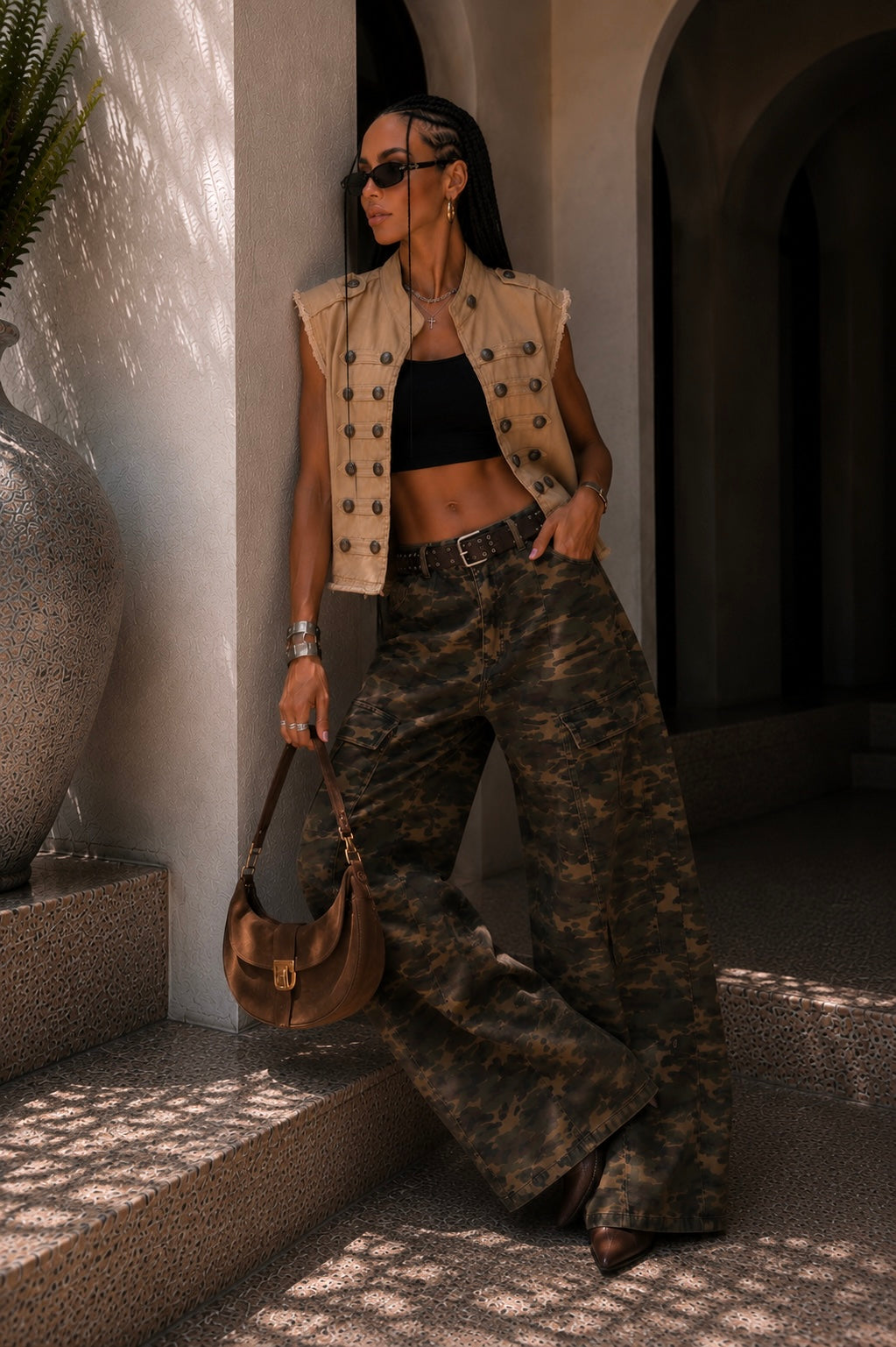 Gilet militare beige con bottoni decorativi - R.a. Boutique