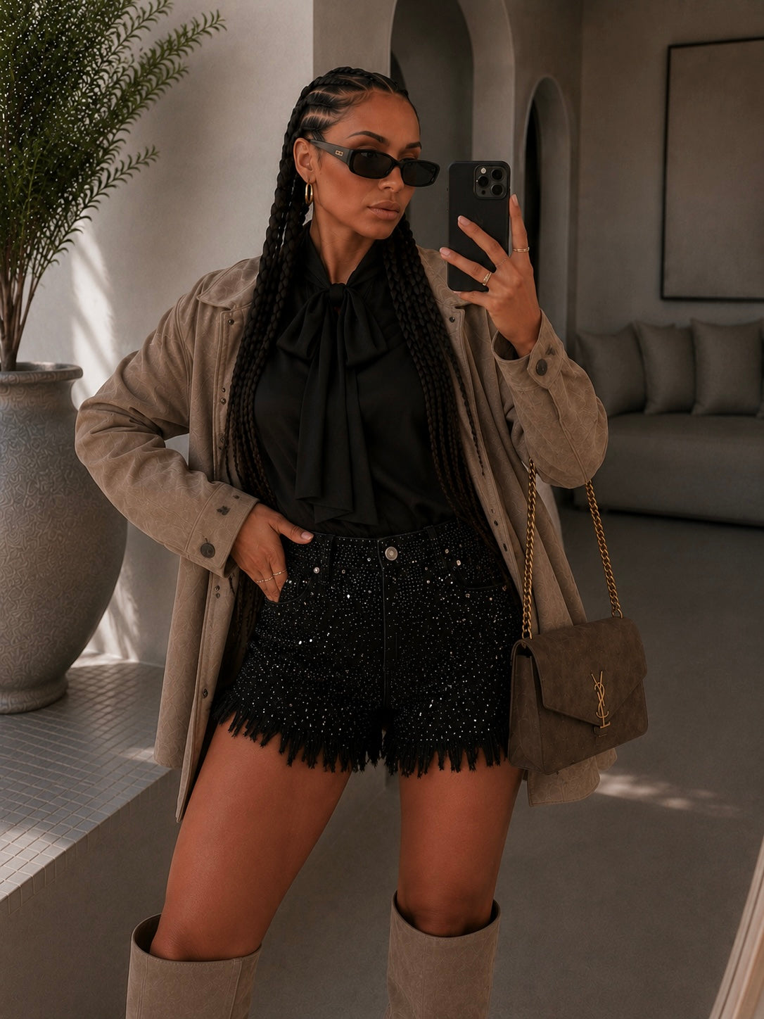 Short nero con brillantini - R.a. Boutique