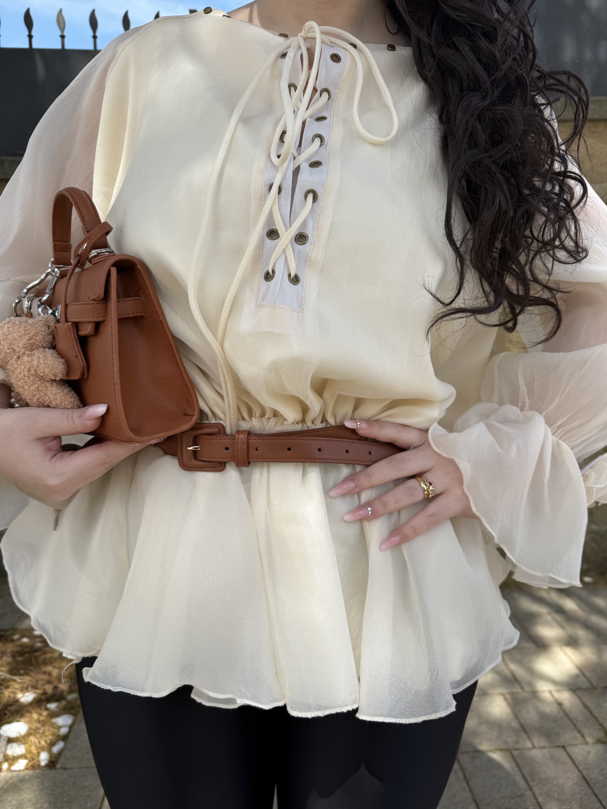 Cintura Camel con catena oro - R.a. Boutique