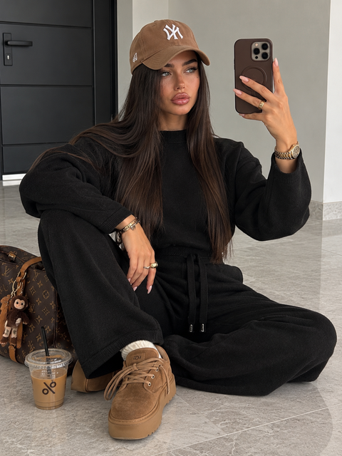 Completo Soft Winter in Maglia con Pantalone – Nero