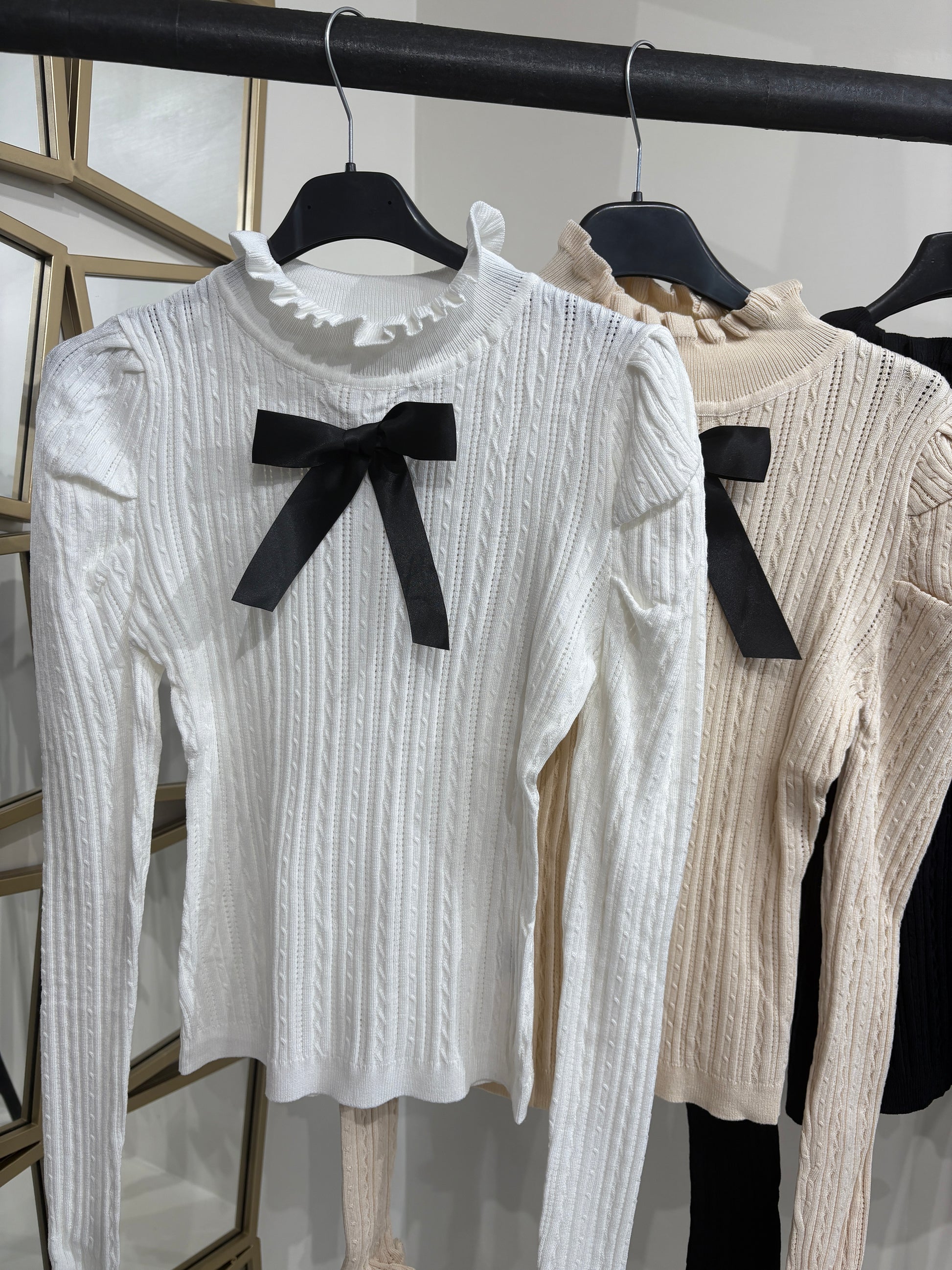 Maglioncino con rouge e fiocco al collo - R.a. Boutique