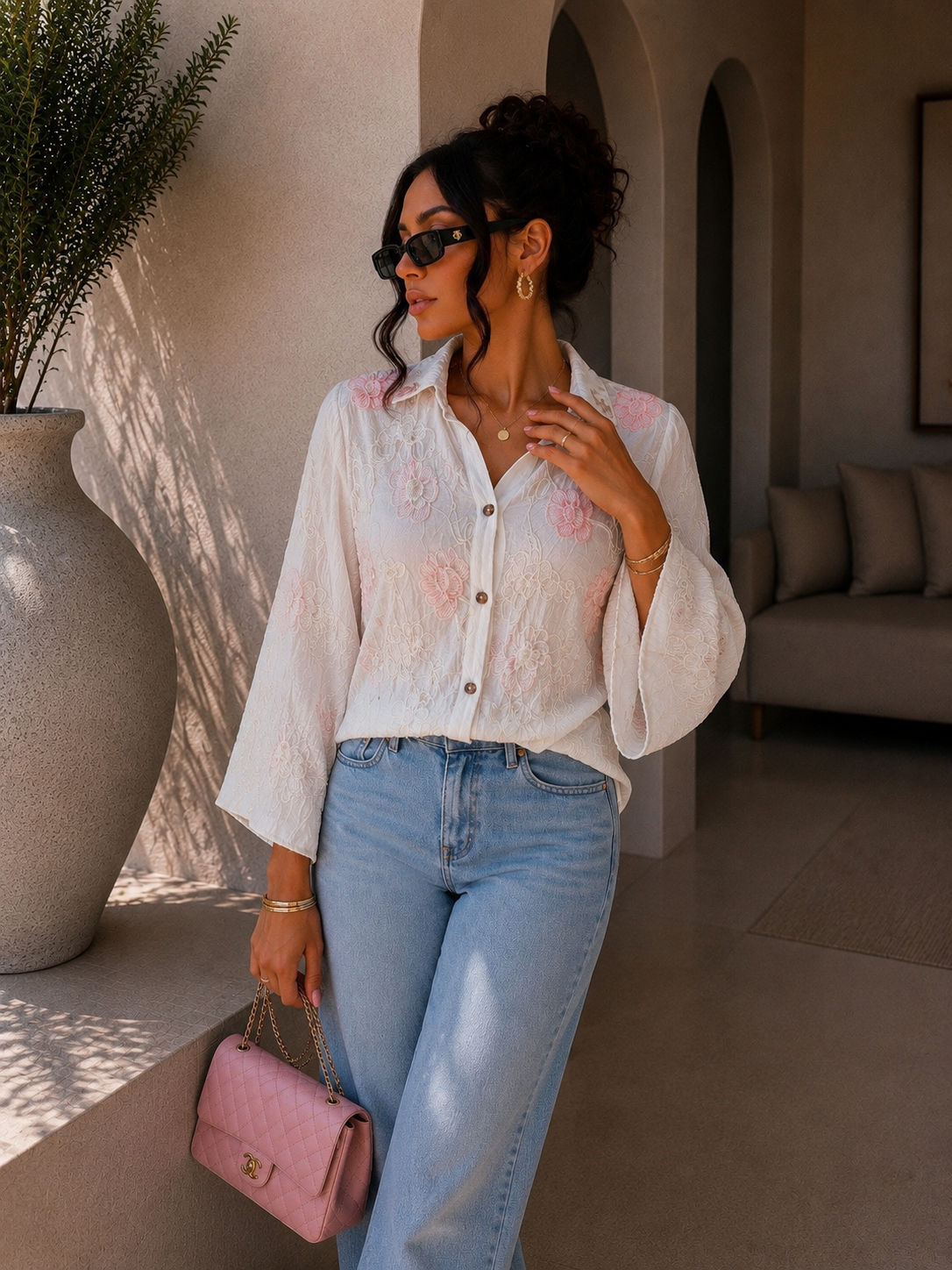 Camicia con rose ricamate manica a tre quarti - R.a. Boutique