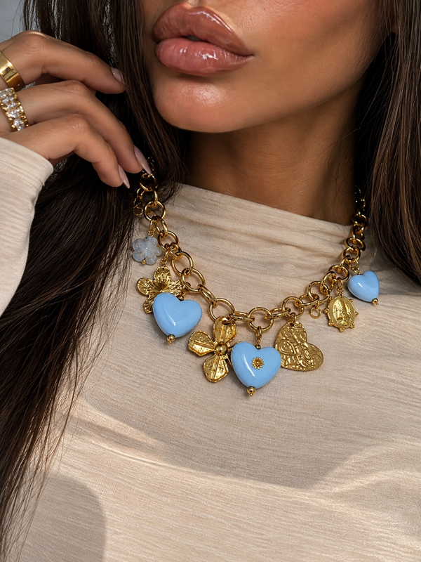Collana Cuori Celesti con fiori e nappina