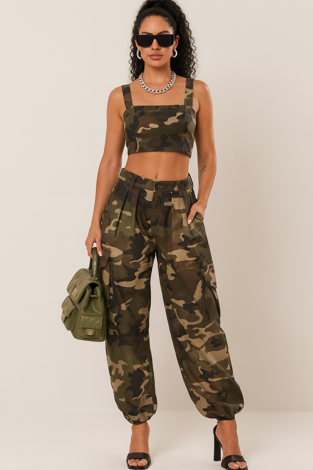 Completo pantalone e top camouflage - R.a. Boutique