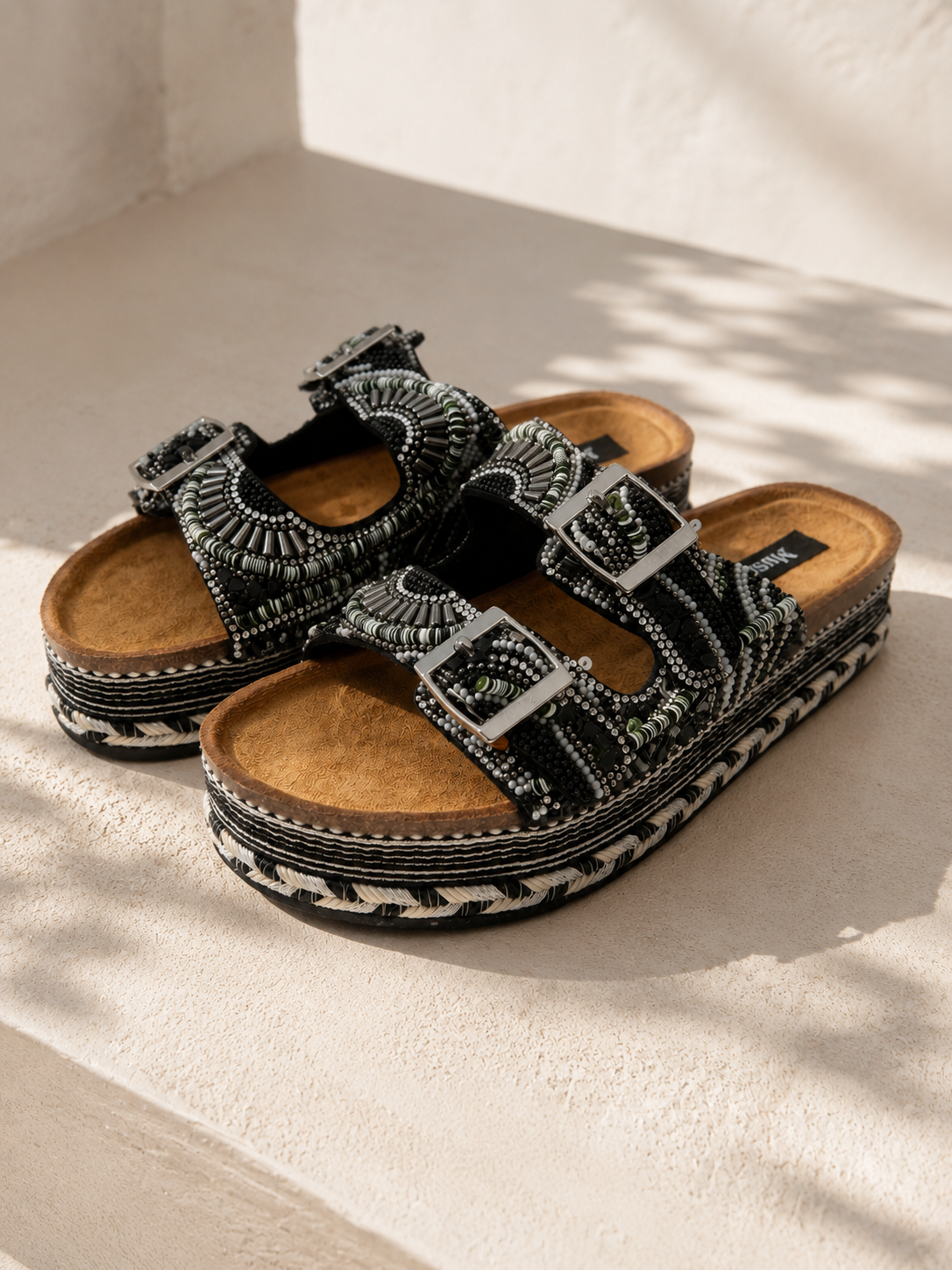 Ciabatte nere con strass - R.a. Boutique