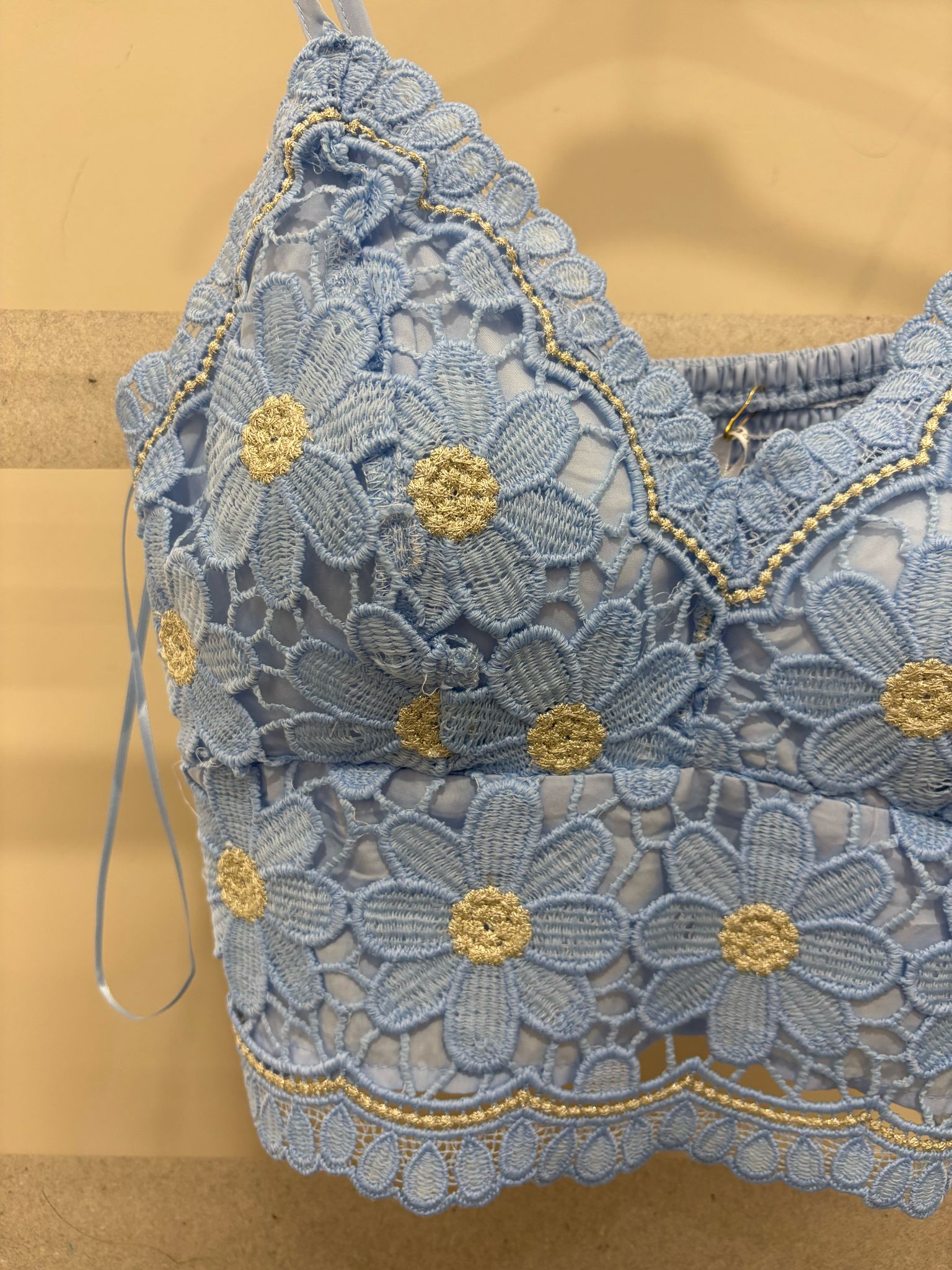 Top con fiori - R.a. Boutique