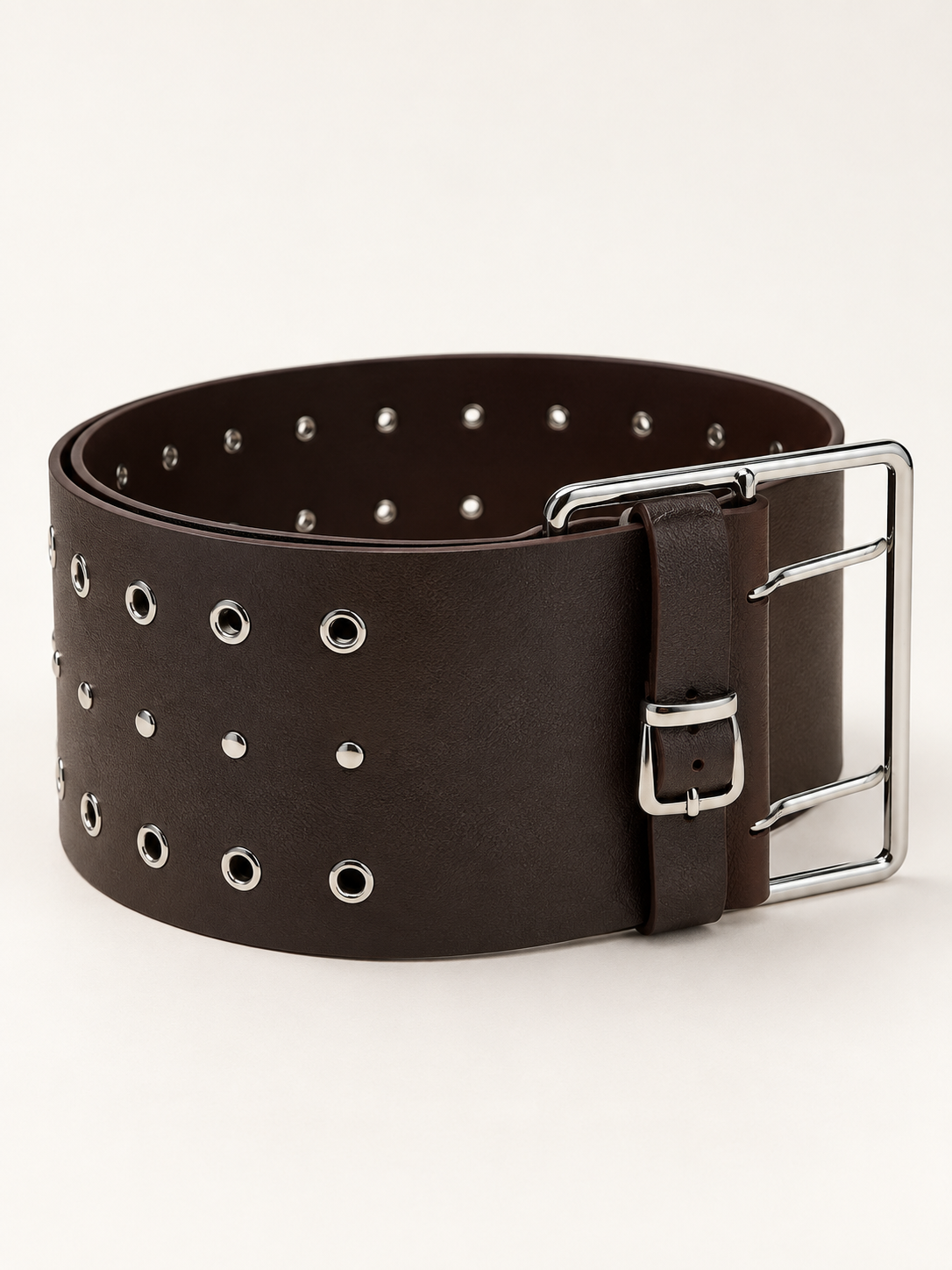 Cintura Tre Occhielli Marrone - studio