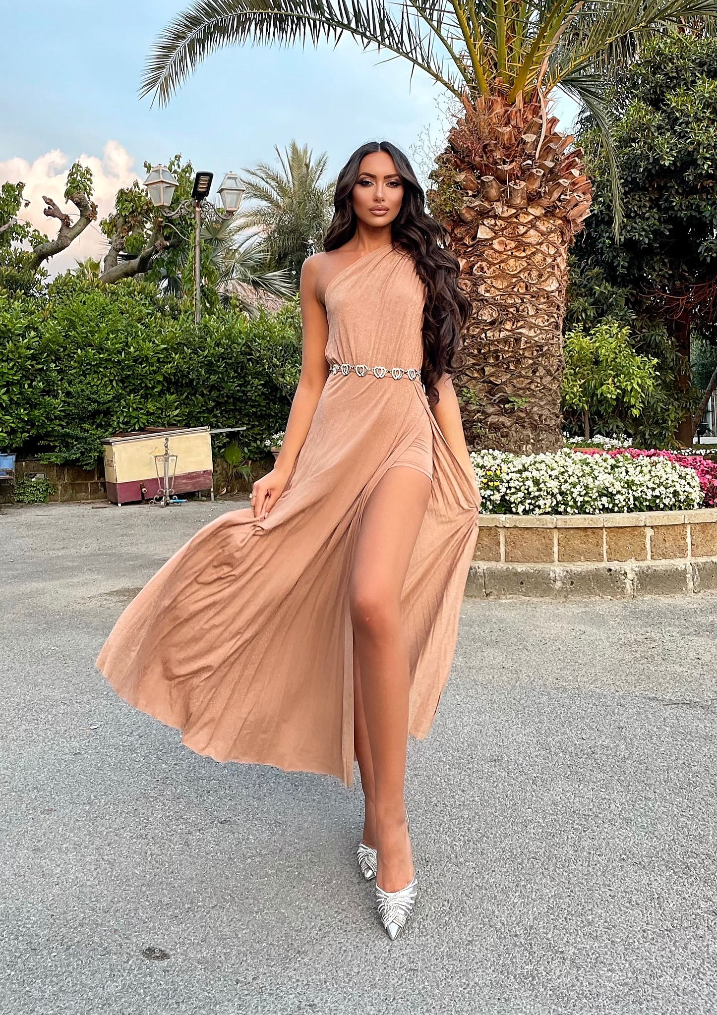 Abito monospalla glitter pesca