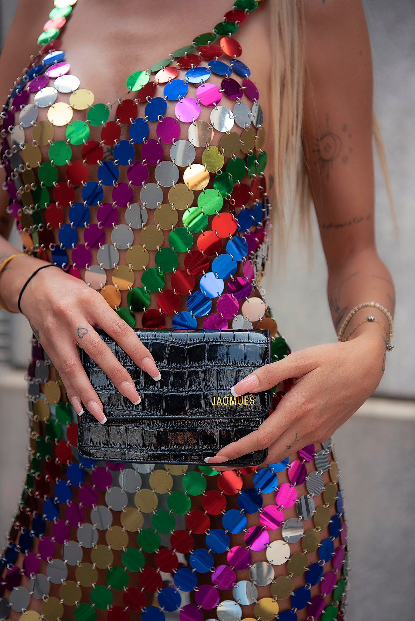 Abito con maxi paillettes multi color - R.a. Boutique 