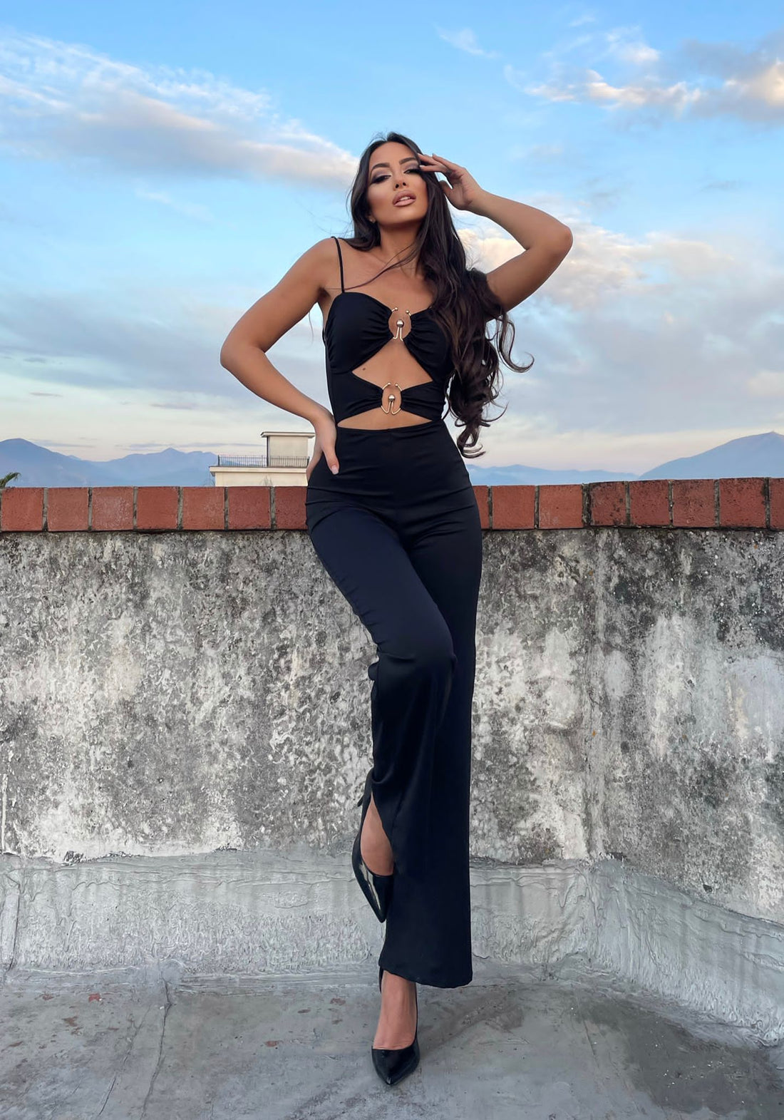 Tuta nera anelli oro - R.a. Boutique 