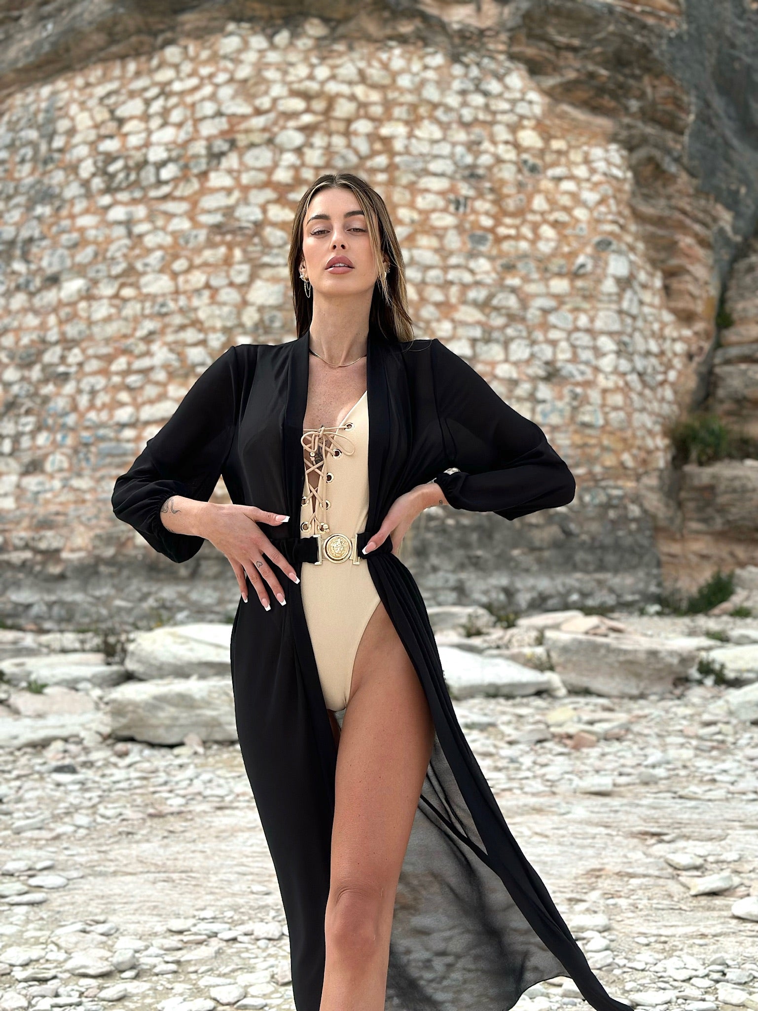 Pareo/ kimono nero con cintura oro - R.a. Boutique 