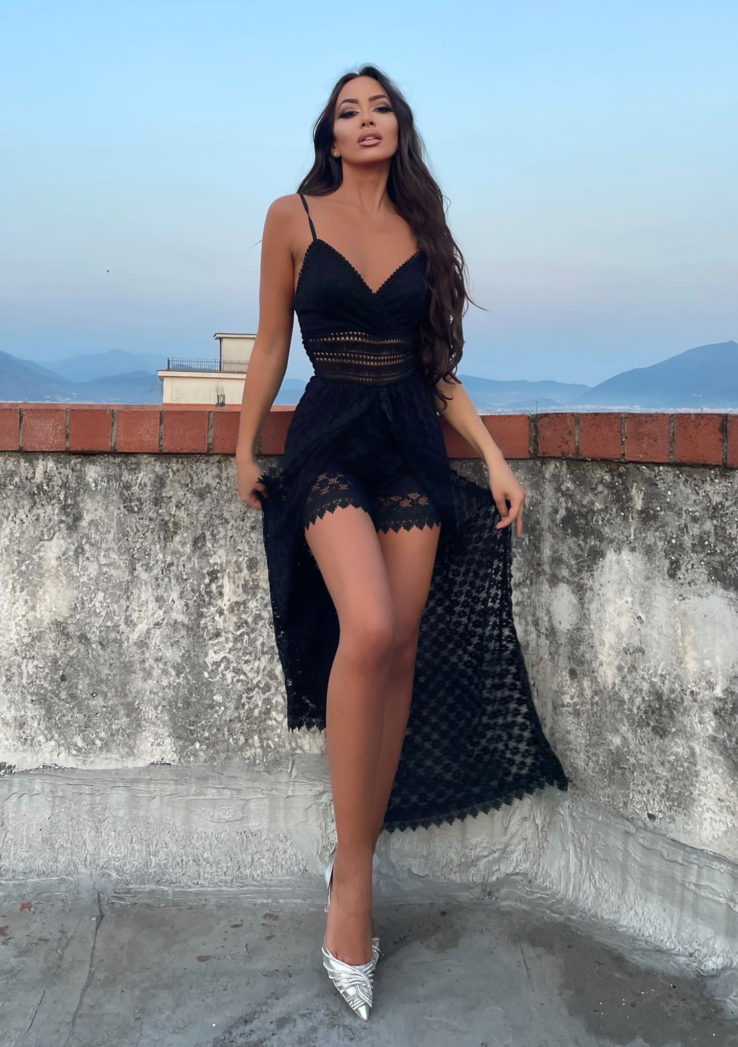 Tutina con maxi gonna in pizzo nero - R.a. Boutique 