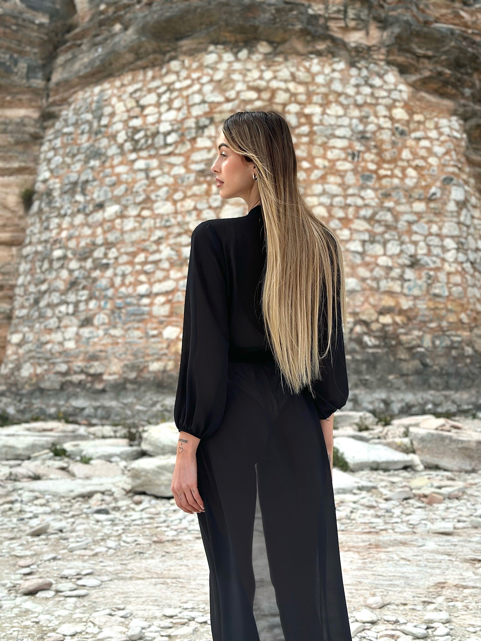 Pareo/ kimono nero con cintura oro - R.a. Boutique 