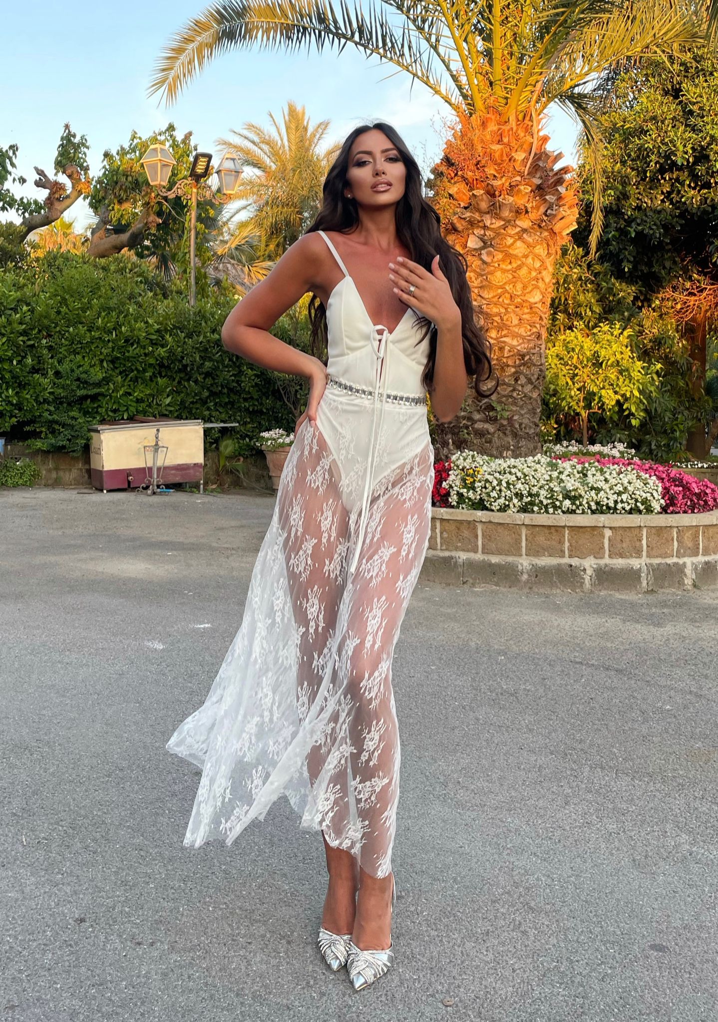 Abito con body e gonna in pizzo - R.a. Boutique 