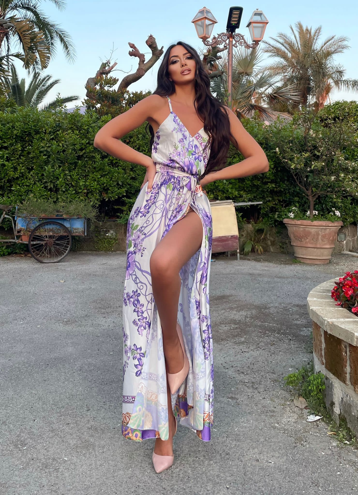 Abito con spacco fiori lilla - R.a. Boutique 