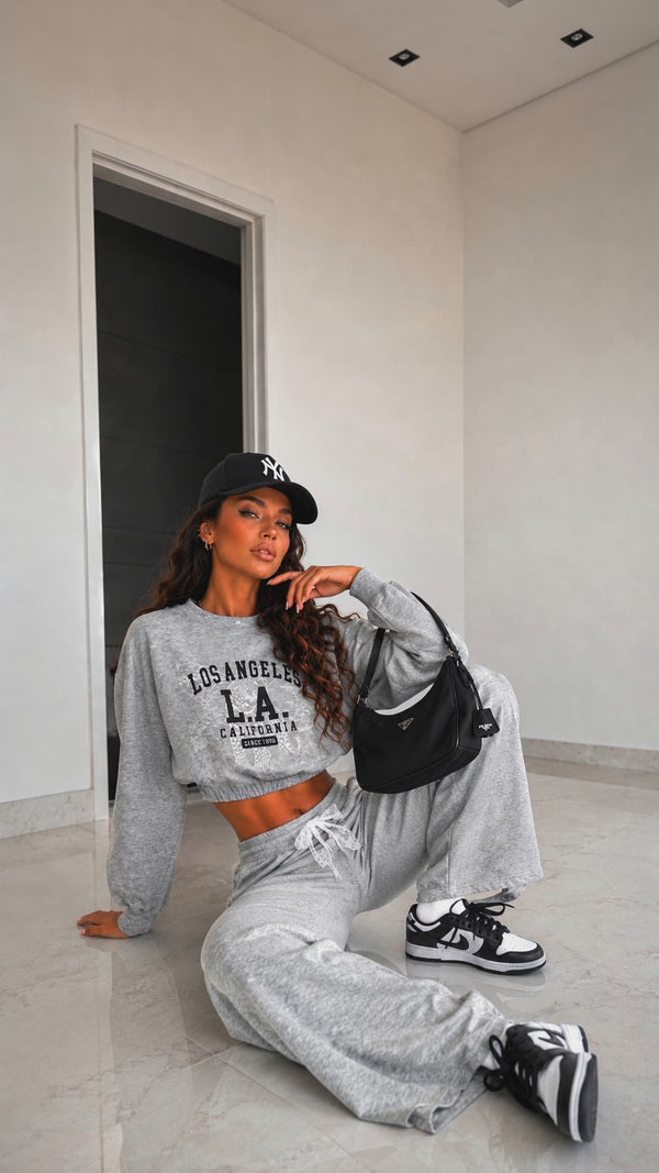 Completo Los Angeles California - R.a. Boutique