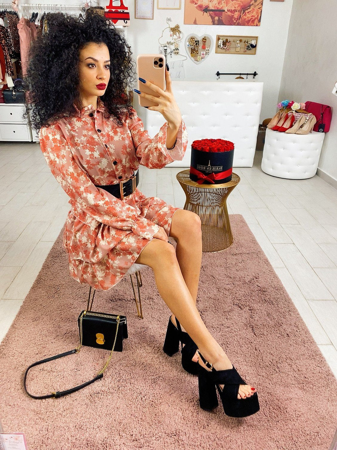 Abito a balze con fiori rosa - R.a. Boutique 